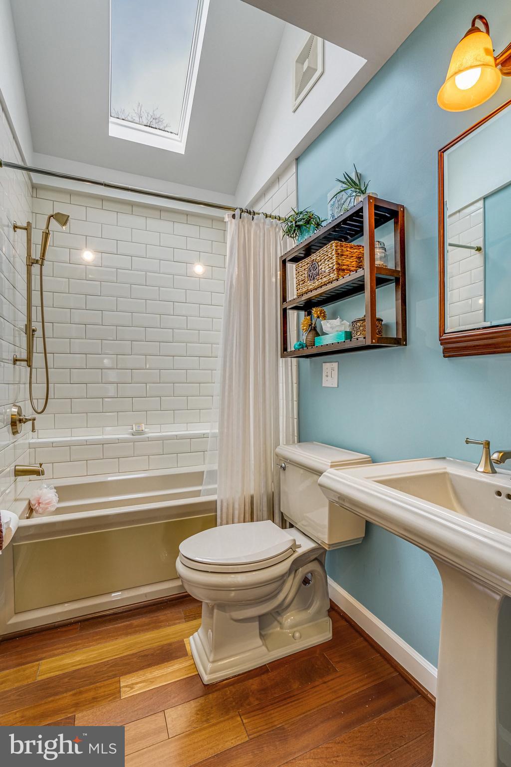 GROVETON HEIGHTS - Residential