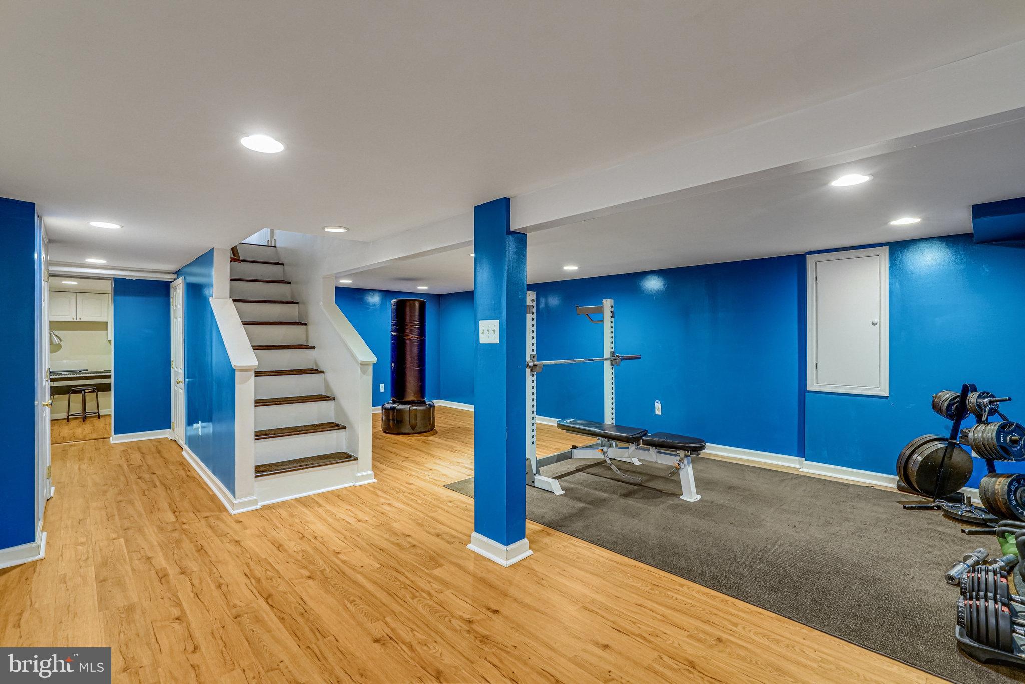 GROVETON HEIGHTS - Residential