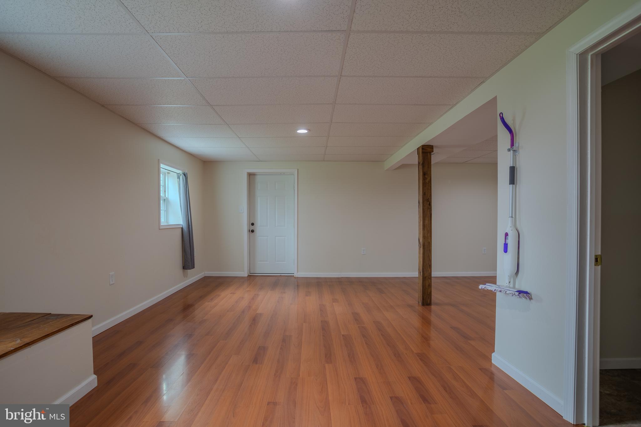 CHESSIE COURT - Residential