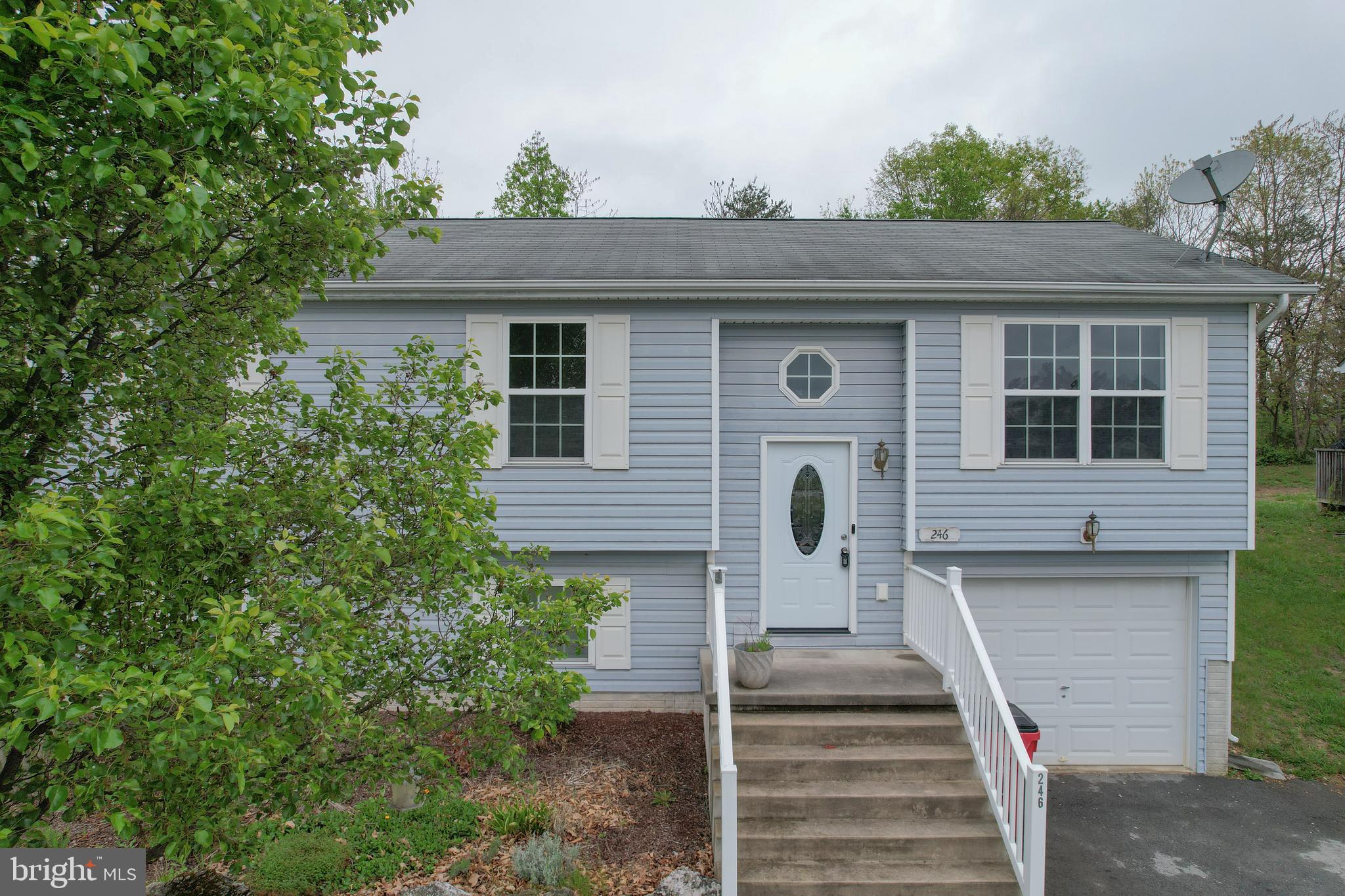 CHESSIE COURT - Residential