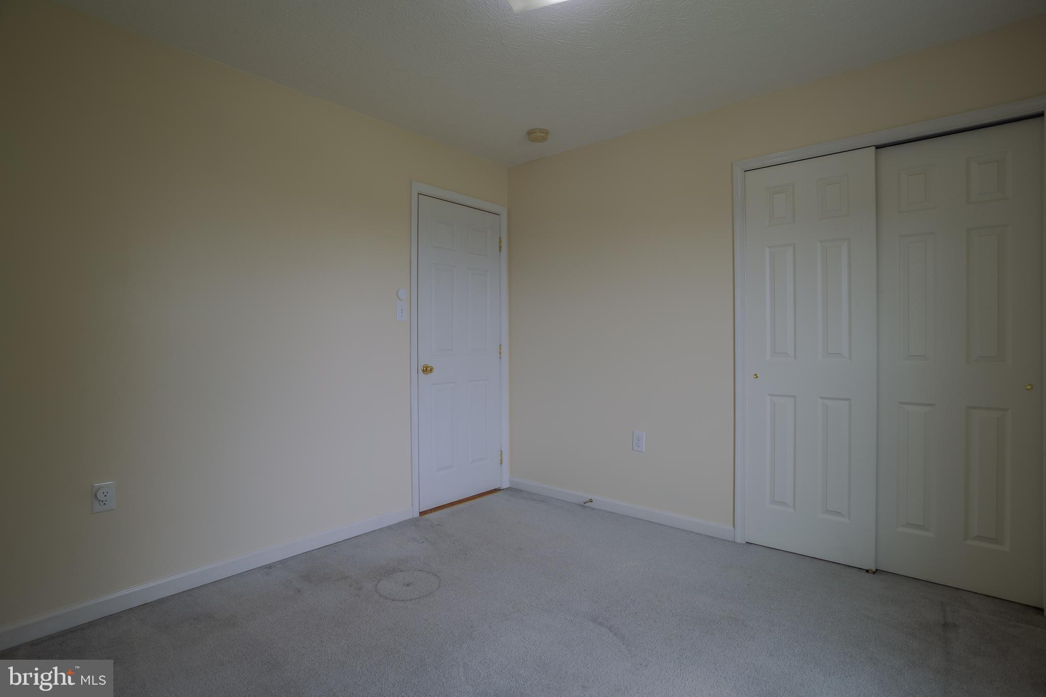 CHESSIE COURT - Residential