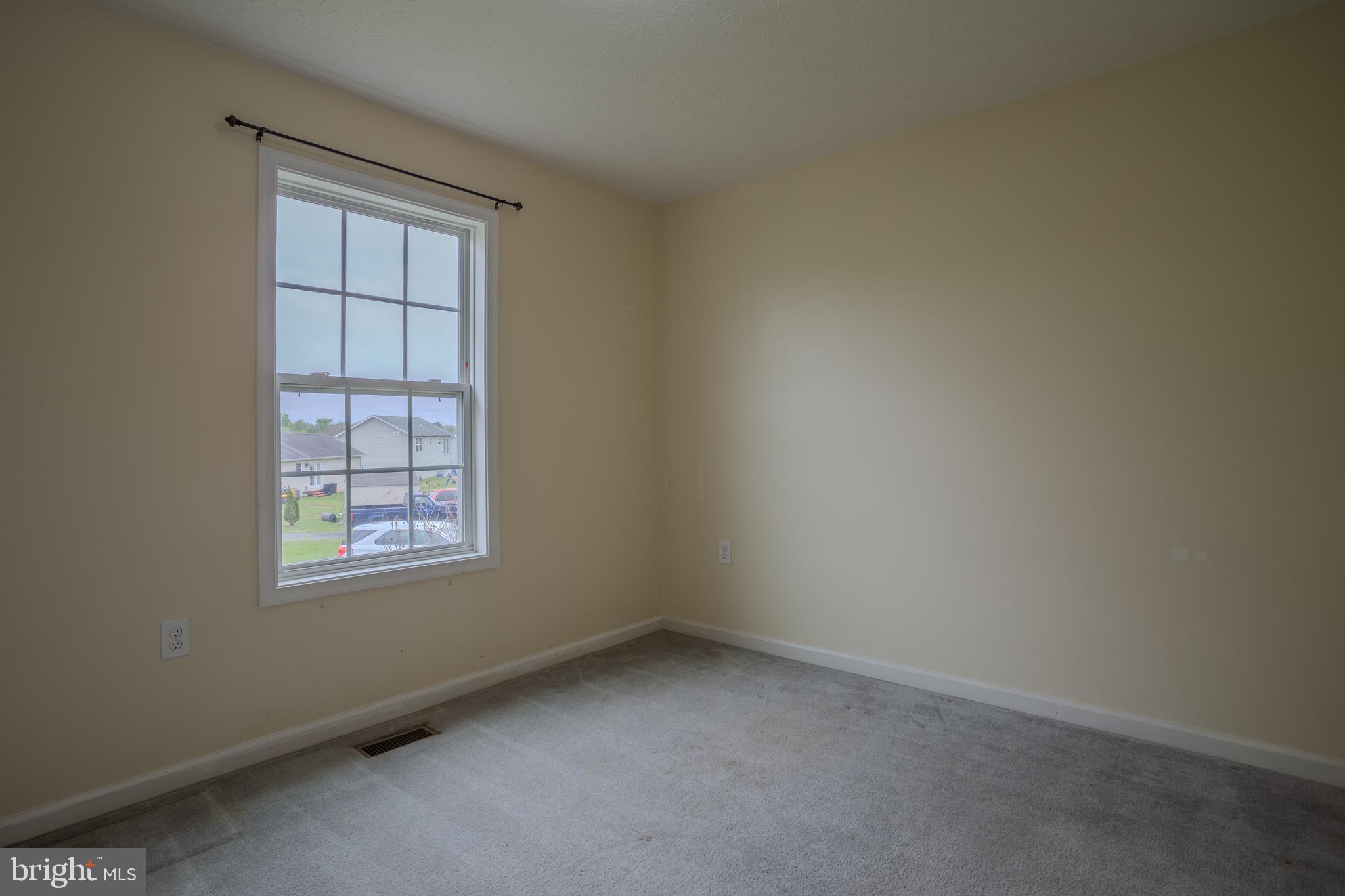 CHESSIE COURT - Residential
