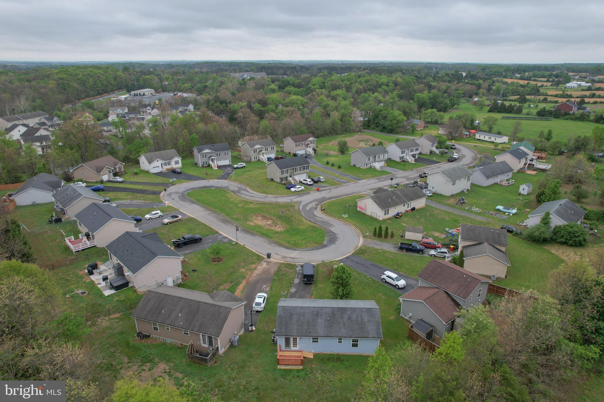 CHESSIE COURT - Residential