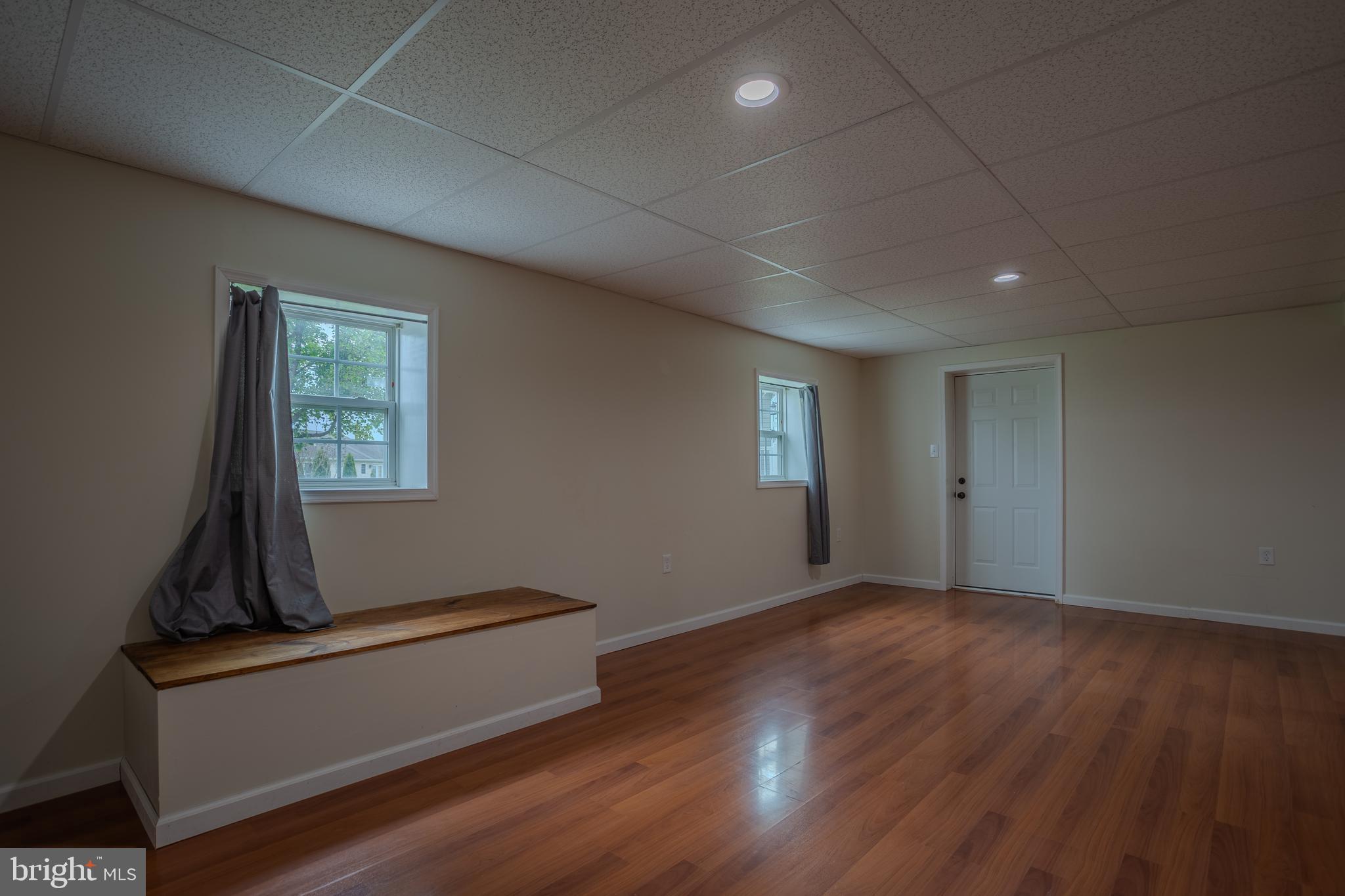 CHESSIE COURT - Residential