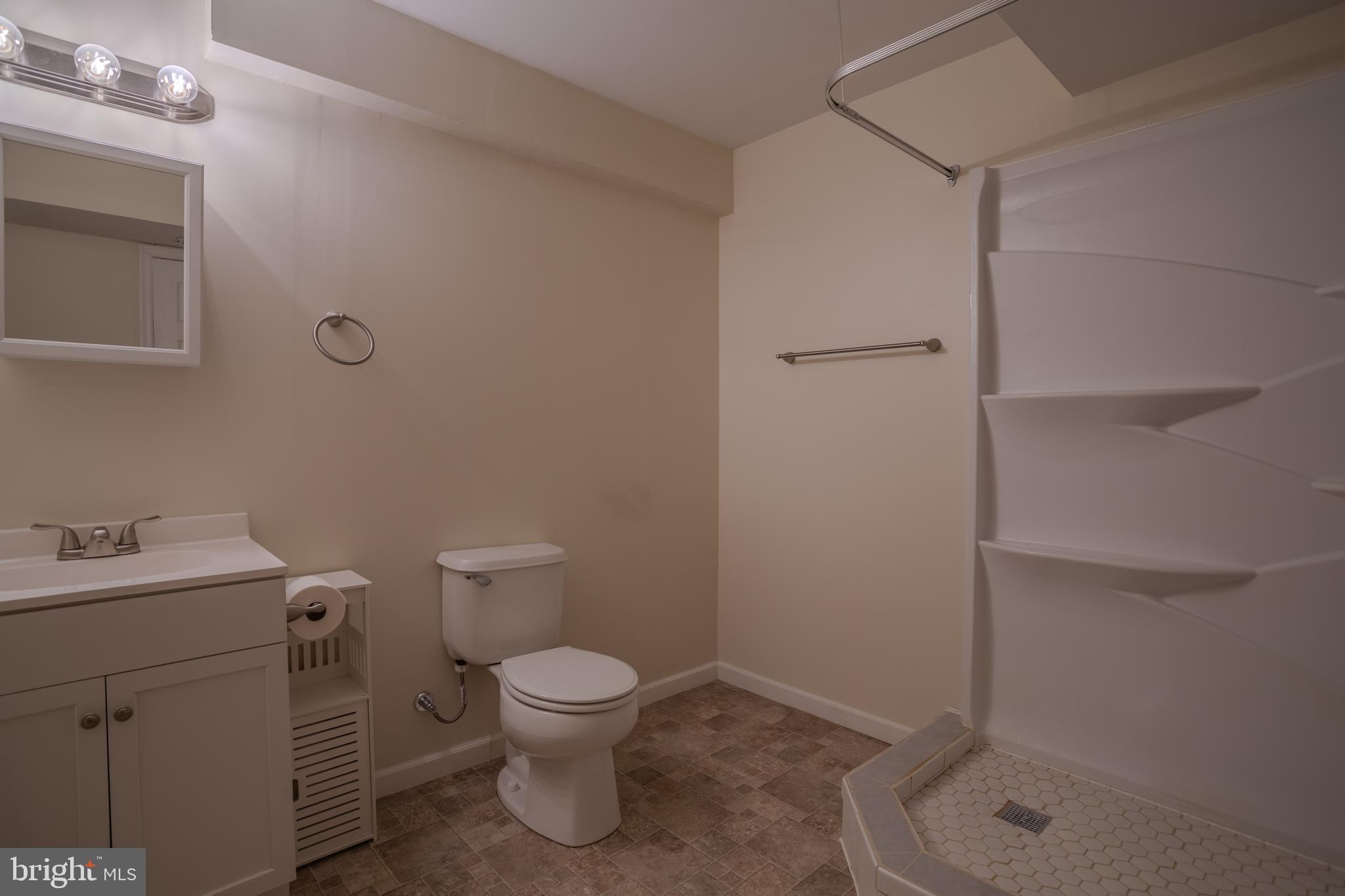 CHESSIE COURT - Residential