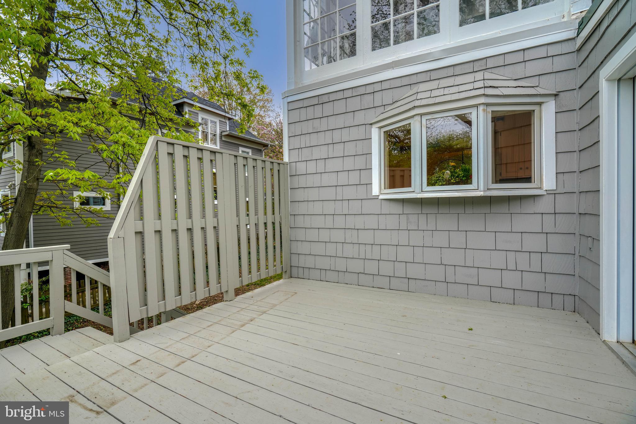 ROLAND PARK - Residential