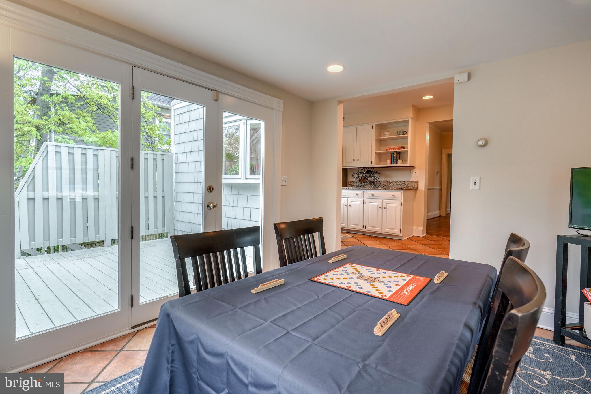 ROLAND PARK - Residential