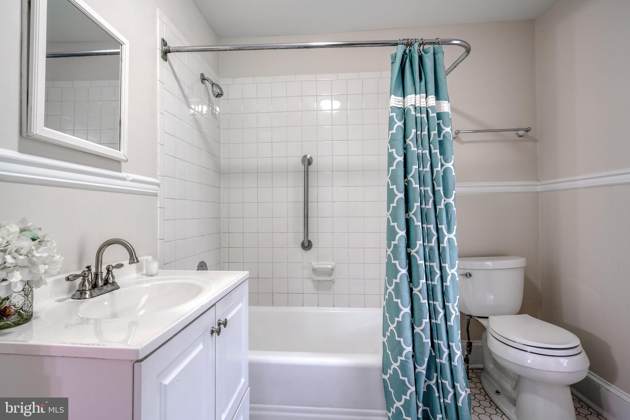 ROLAND PARK - Residential