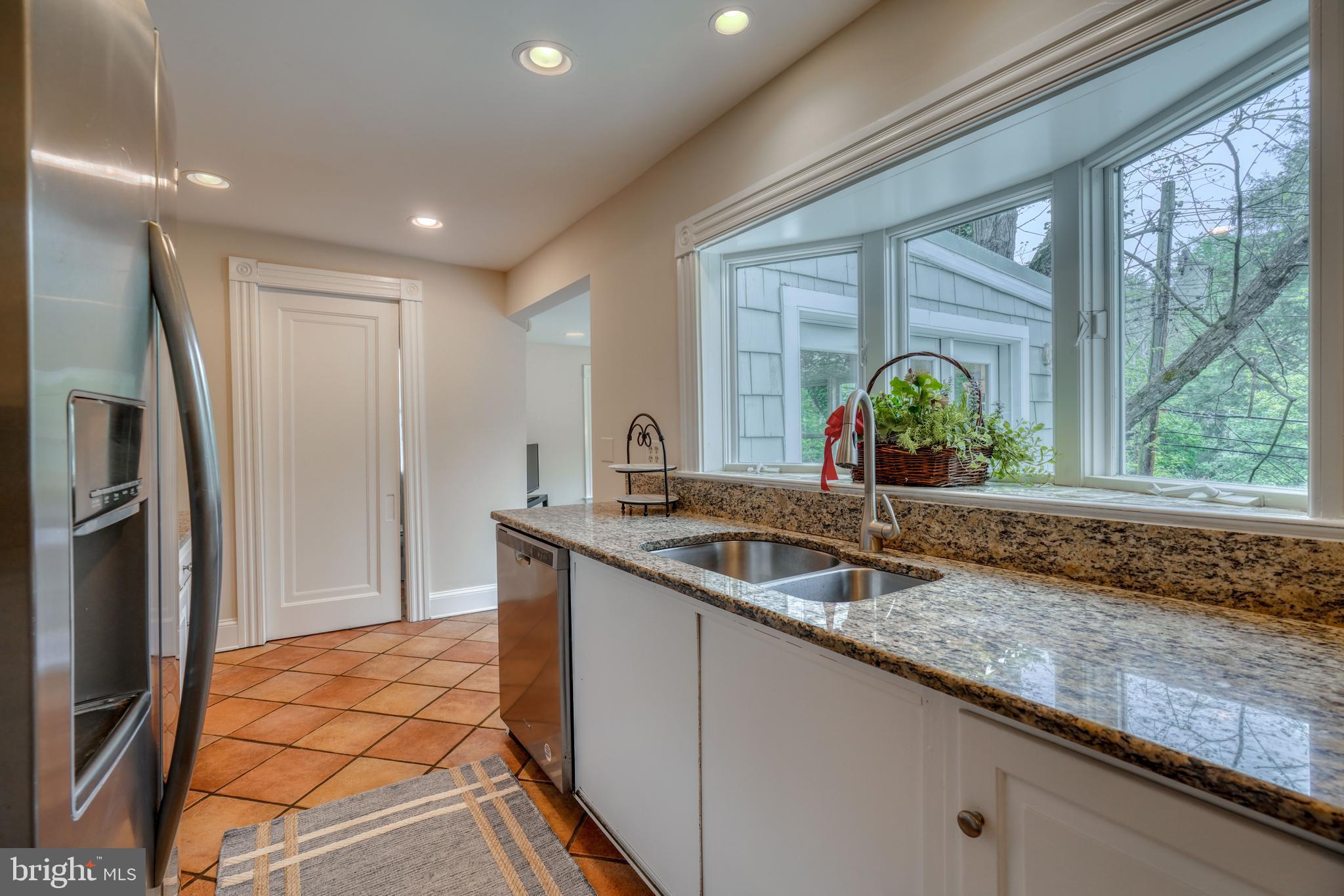 ROLAND PARK - Residential