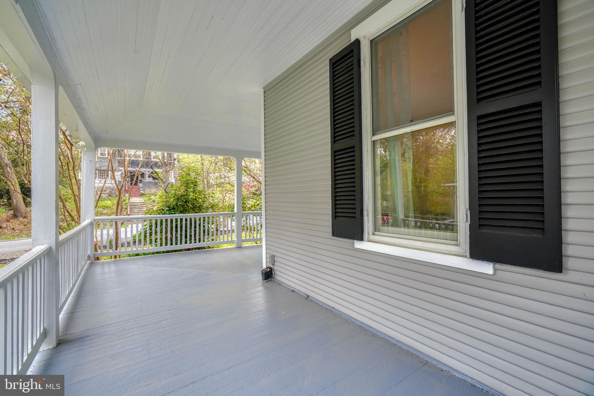 ROLAND PARK - Residential