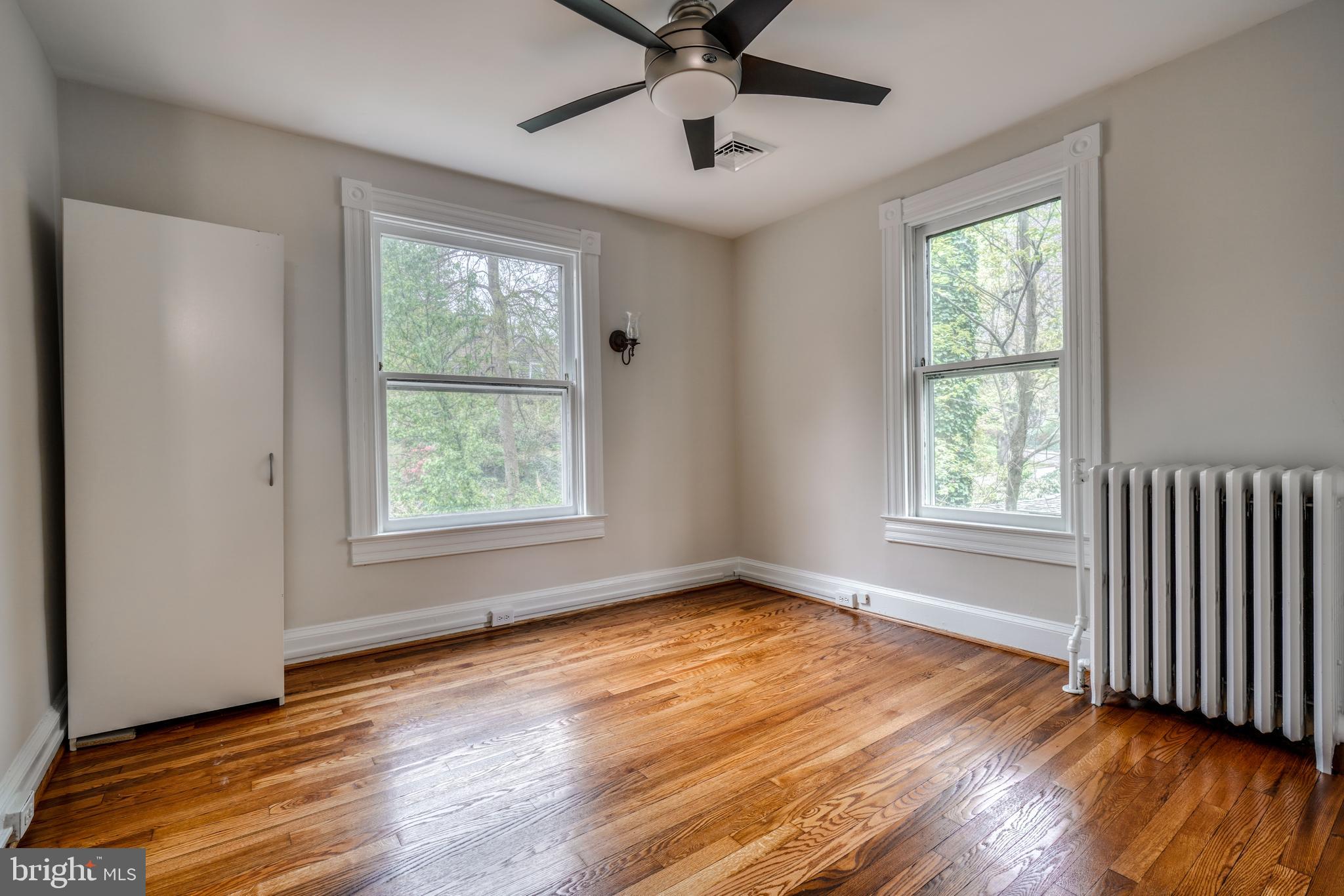 ROLAND PARK - Residential