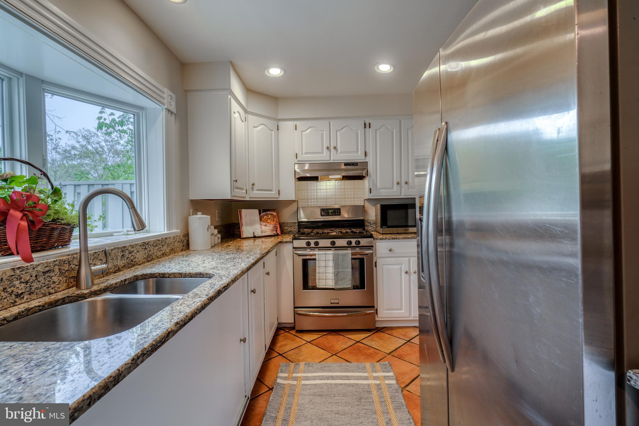 ROLAND PARK - Residential