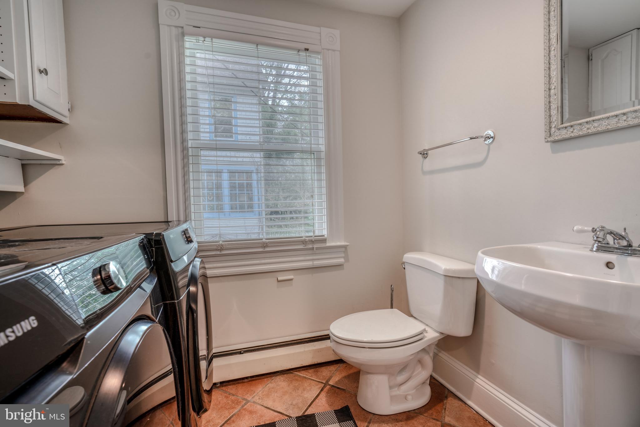 ROLAND PARK - Residential