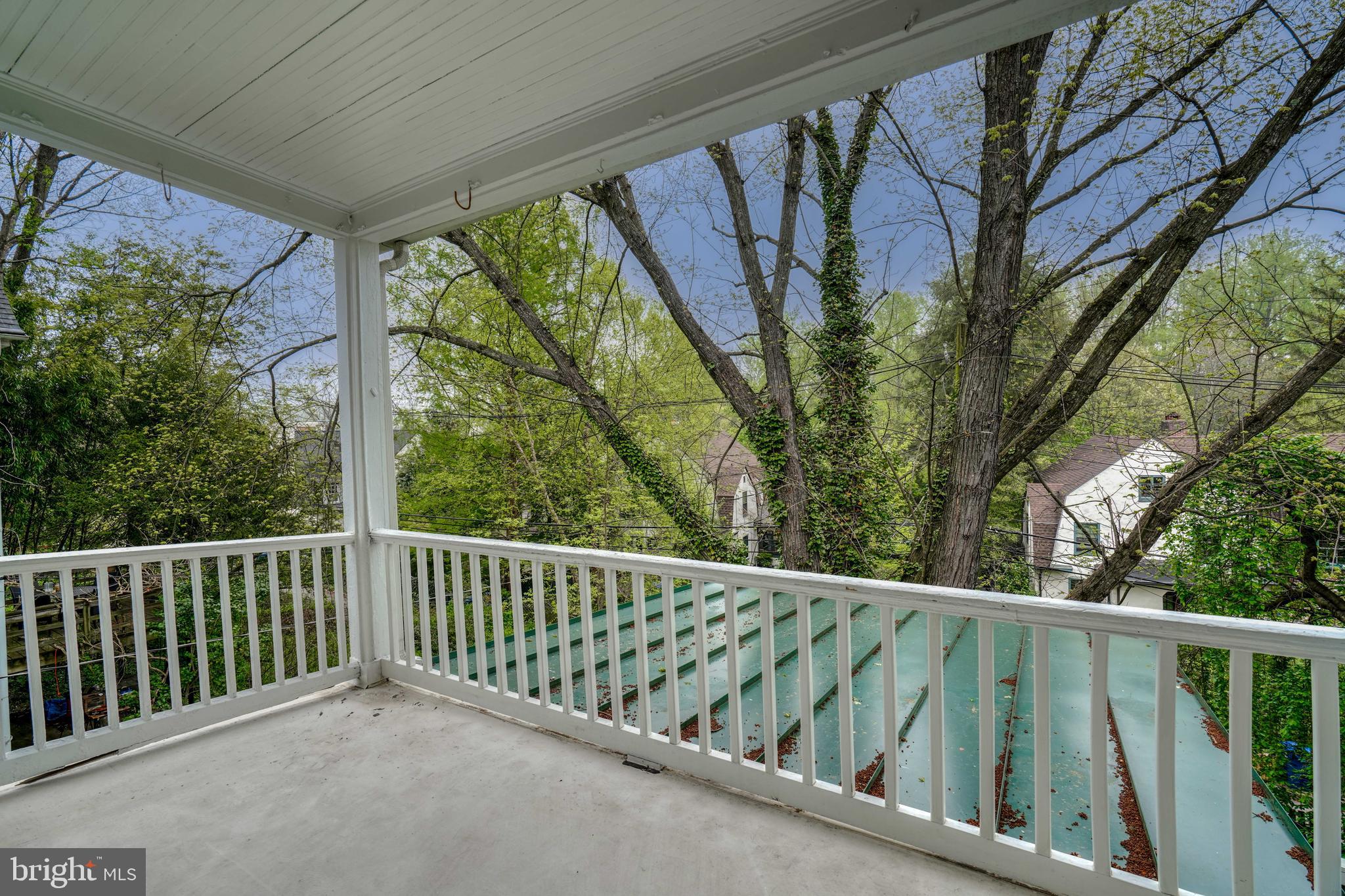 ROLAND PARK - Residential