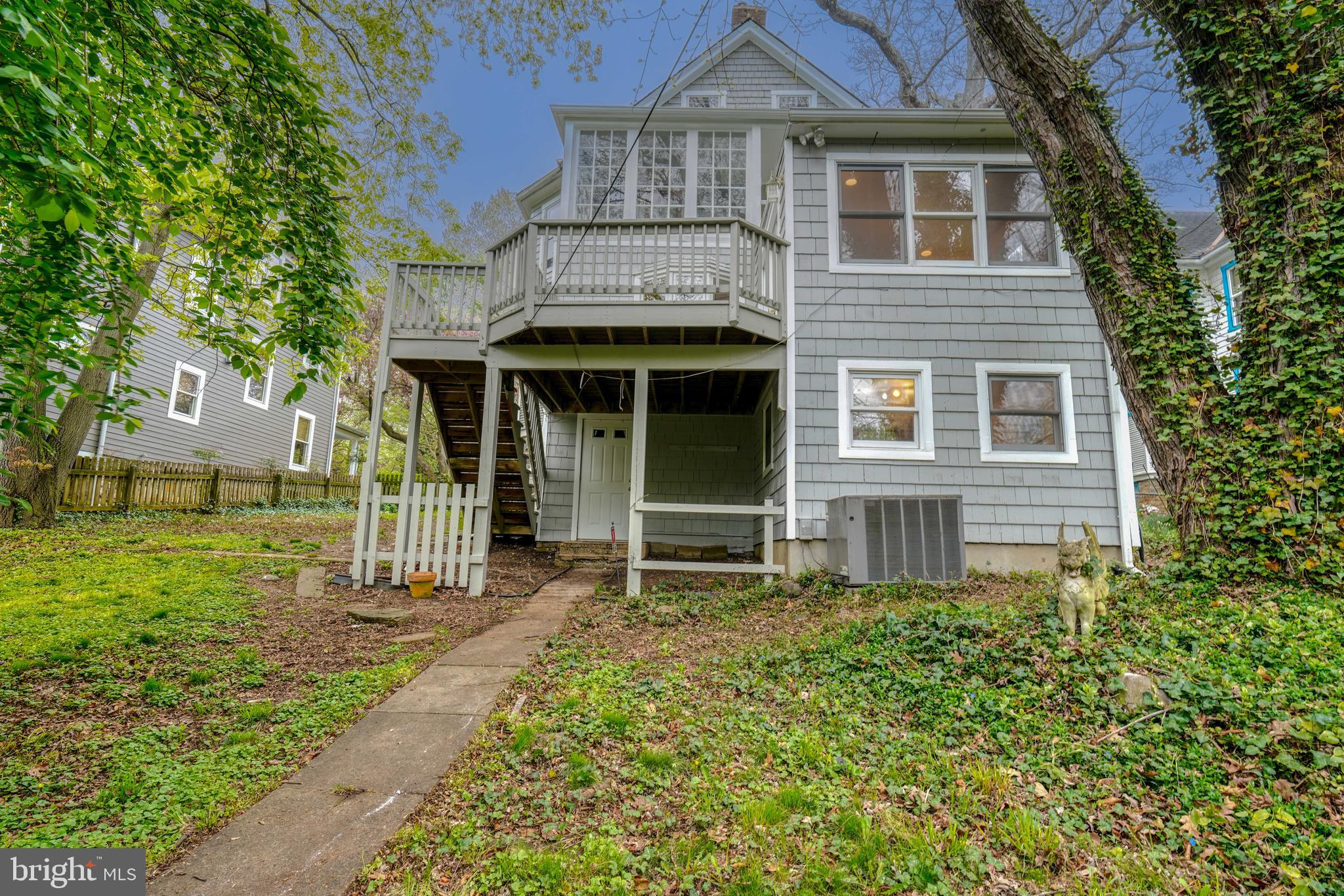 ROLAND PARK - Residential