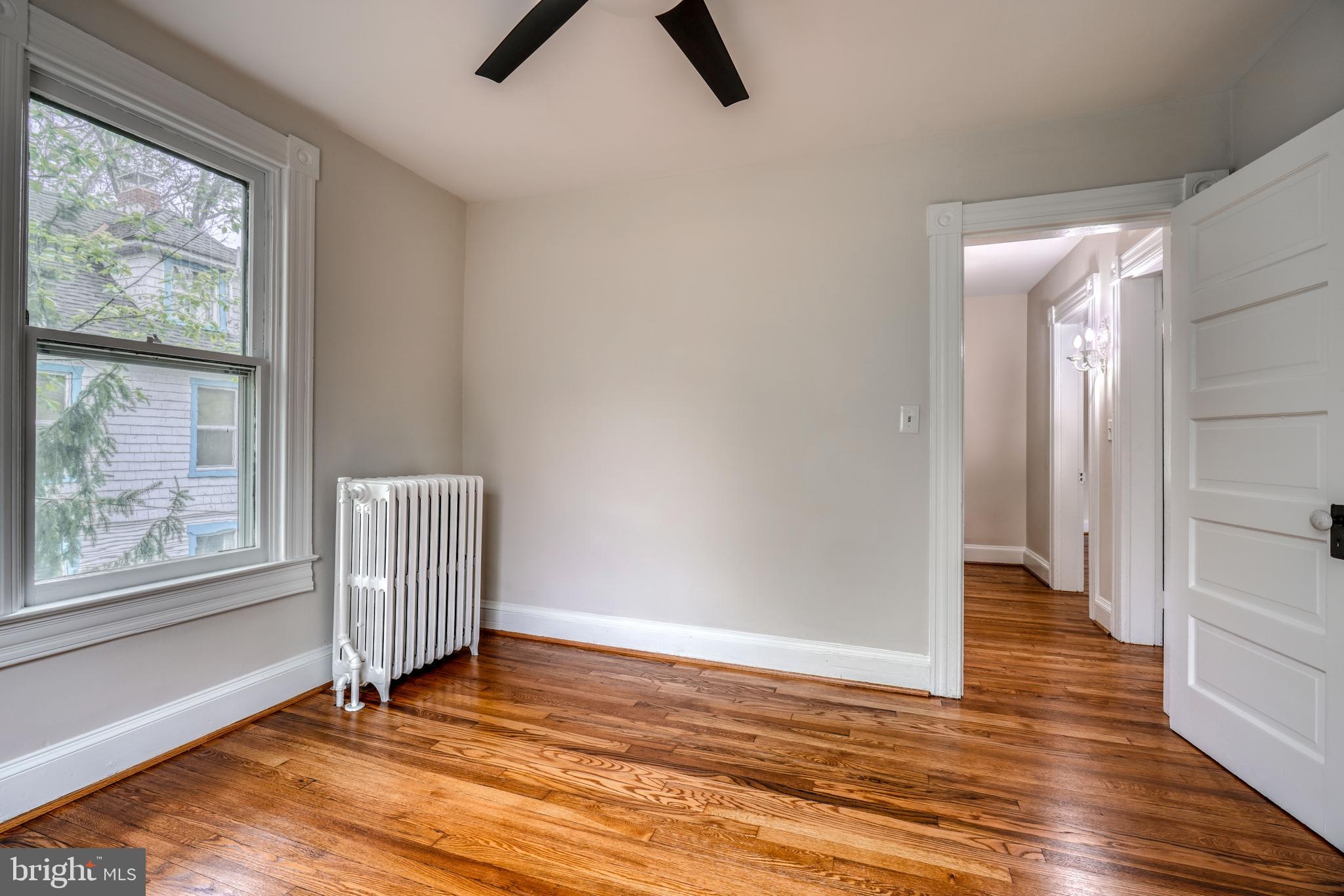 ROLAND PARK - Residential