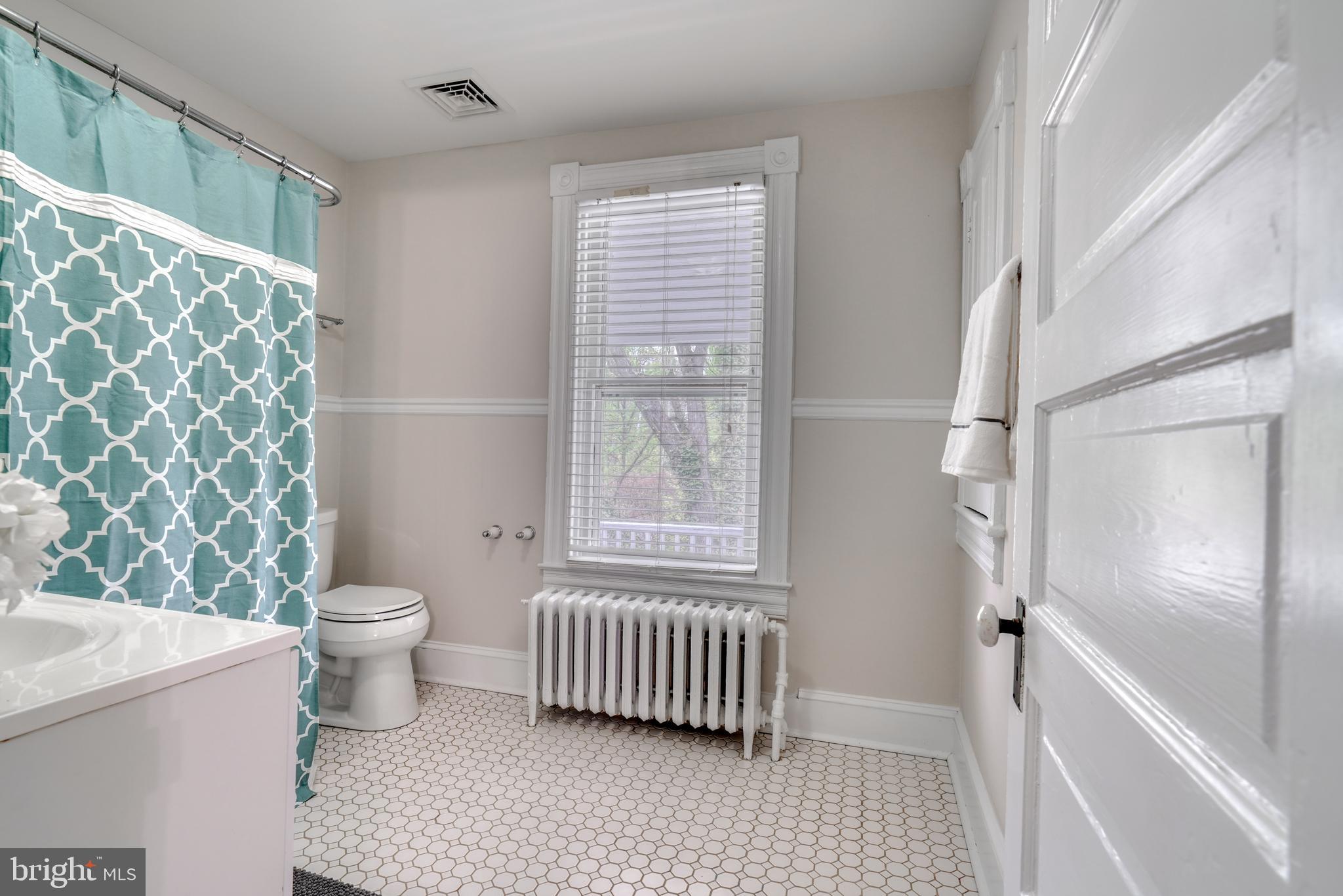 ROLAND PARK - Residential