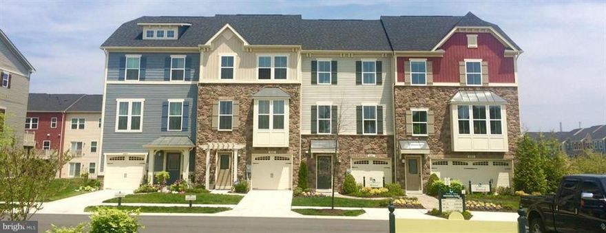 SEE BUILDER REP FOR DETAILS - Beautiful Wooded Homesites Now Available 100 % Open main level w/large kitchen, dining and living areas. ALL CLOSING COST PAID ! Maintenance-free community  Creekside boasts all amenities that good times are made of, like a dog park, grilling area, 24/7 gym, pool, clubhouse, and beach volleyball court and more! LUXURY CHOICES INCLUDED  Images are representative only.