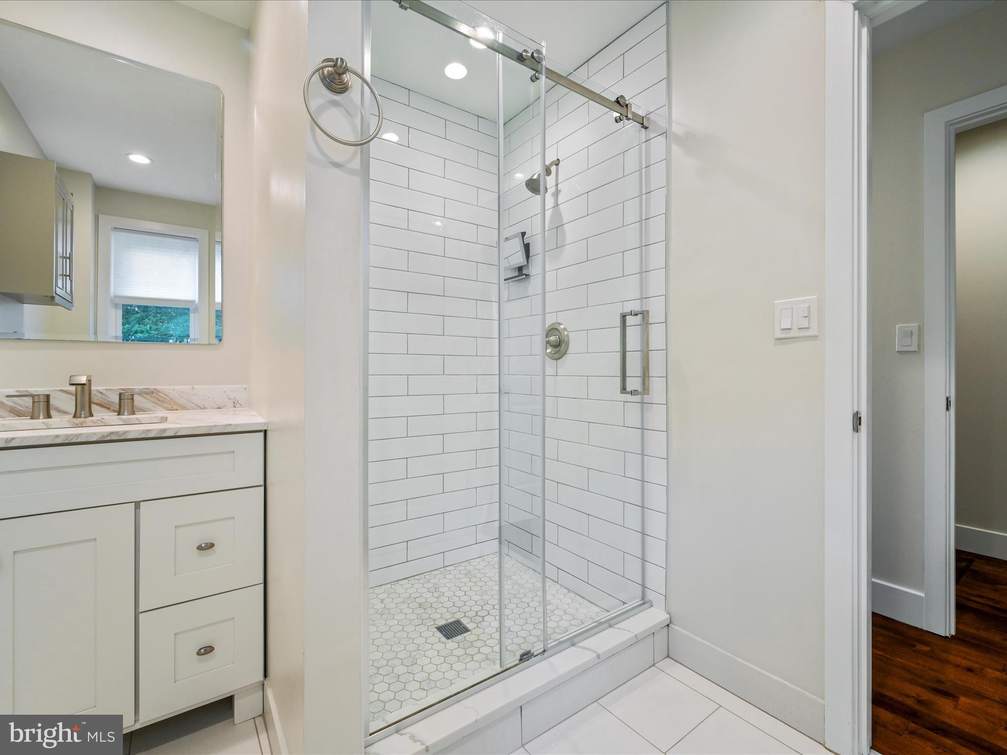 HAWTHORNE - Residential