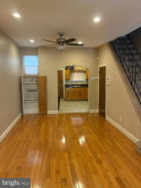 Townhouse For Rent - 2218 S Beechwood Street<br/> PHILADELPHIA, PA 19145