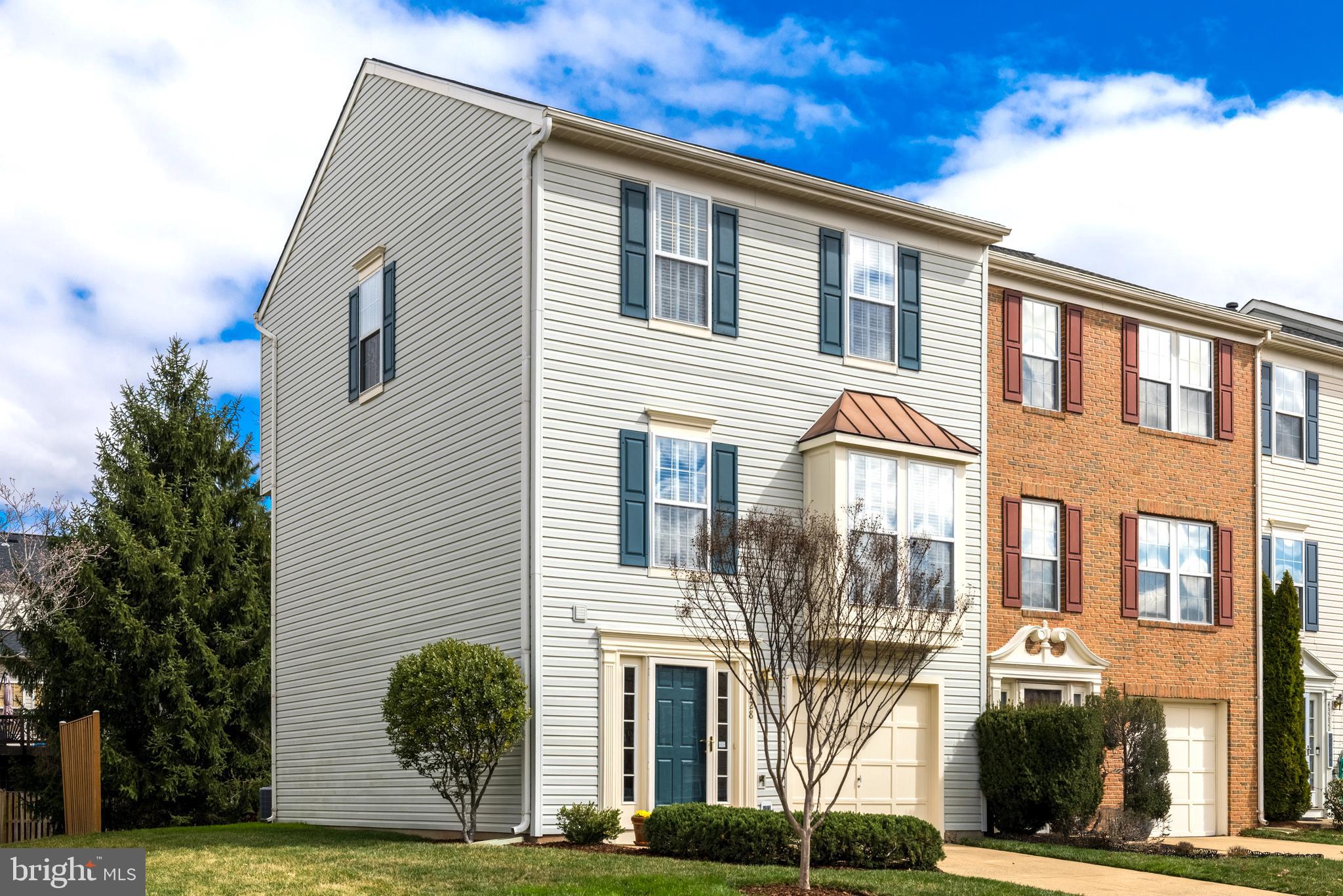 ASHBURN FARM - Residential