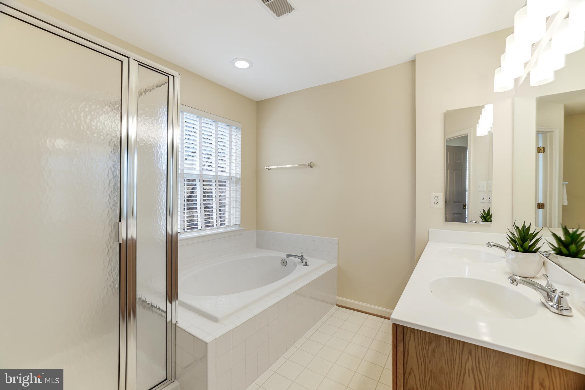 ASHBURN FARM - Residential