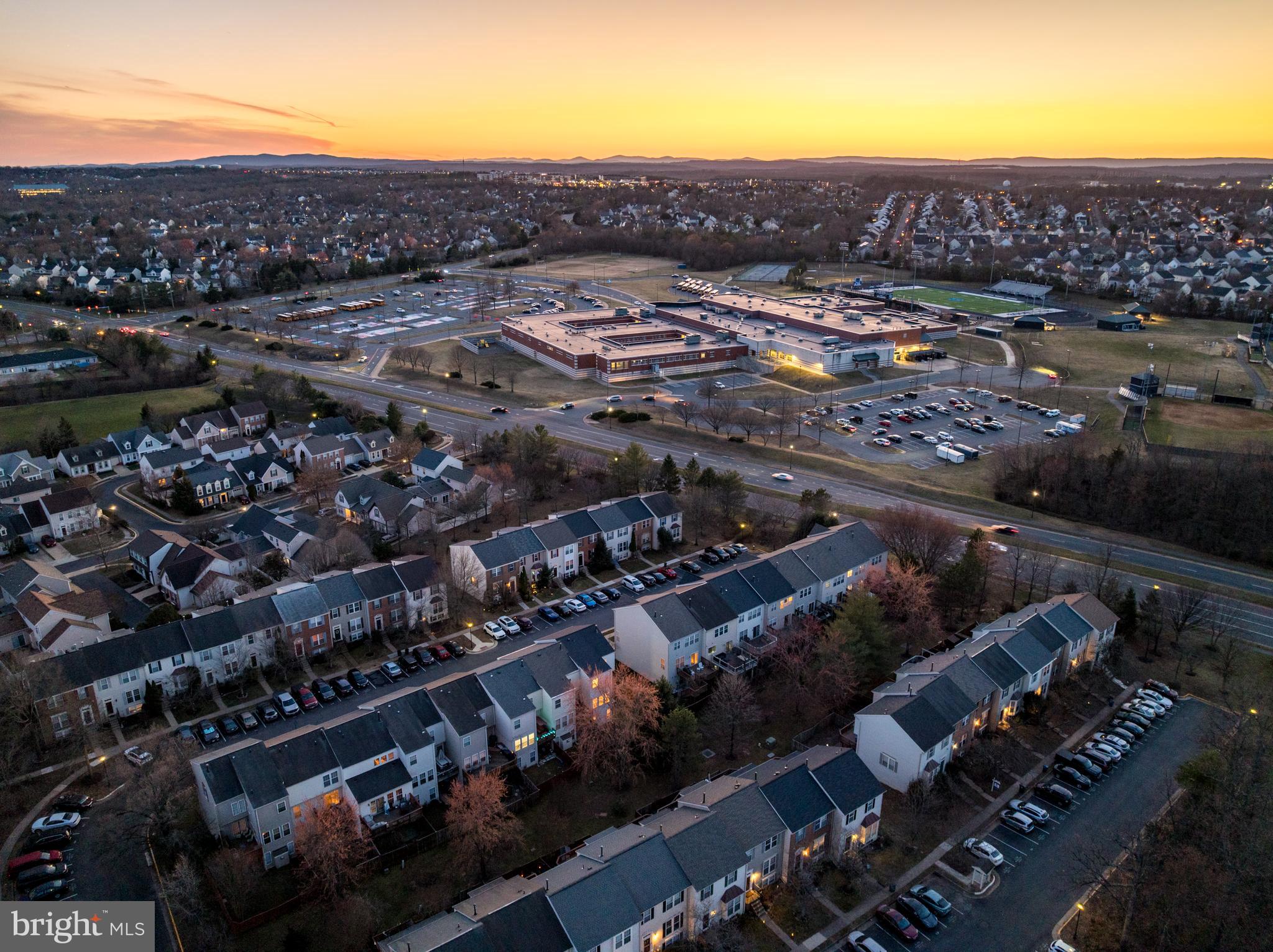 ASHBURN FARM - Residential