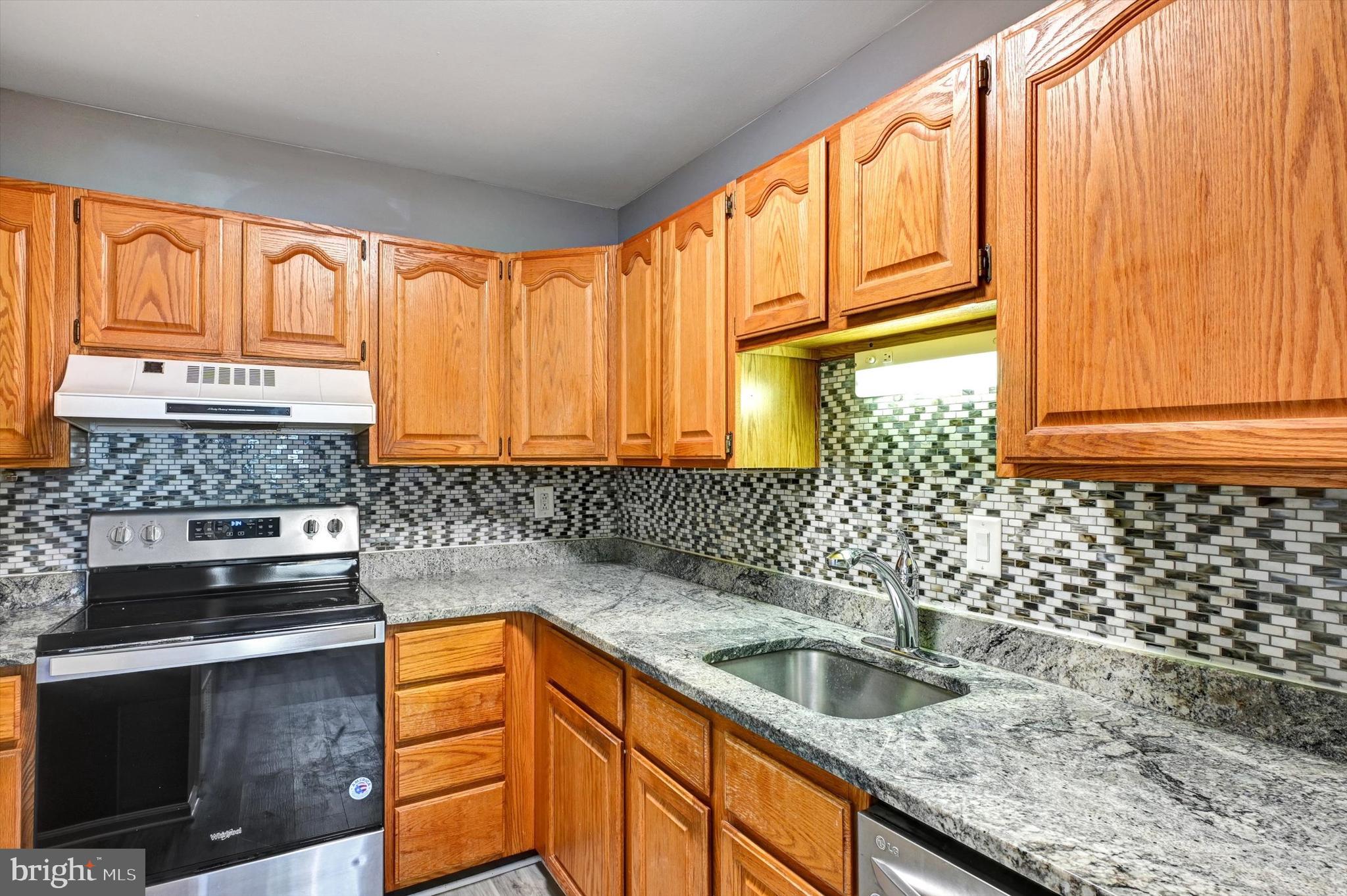 WARREN LODGE - Residential