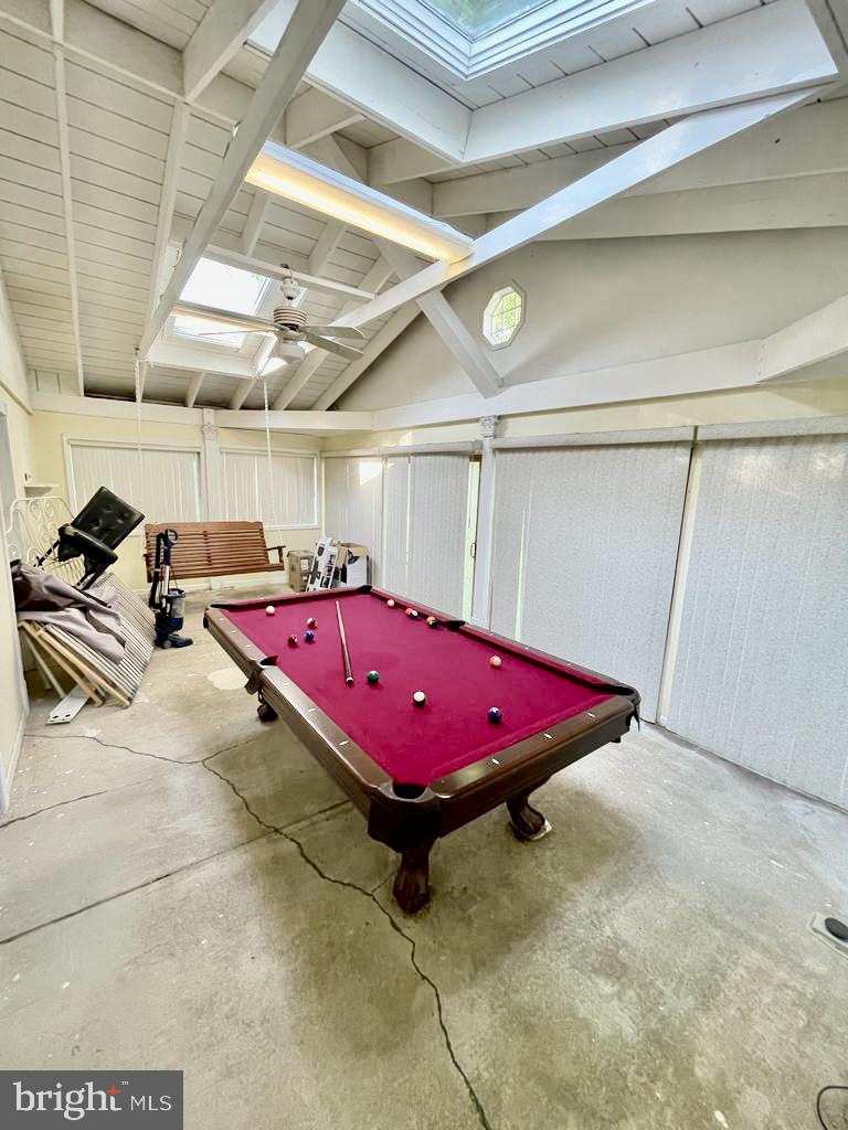 NORTH SPRINGFIELD - Residential Lease