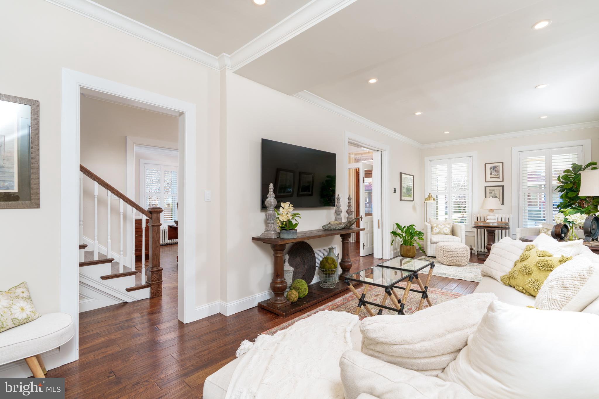 419 W UNION STREET