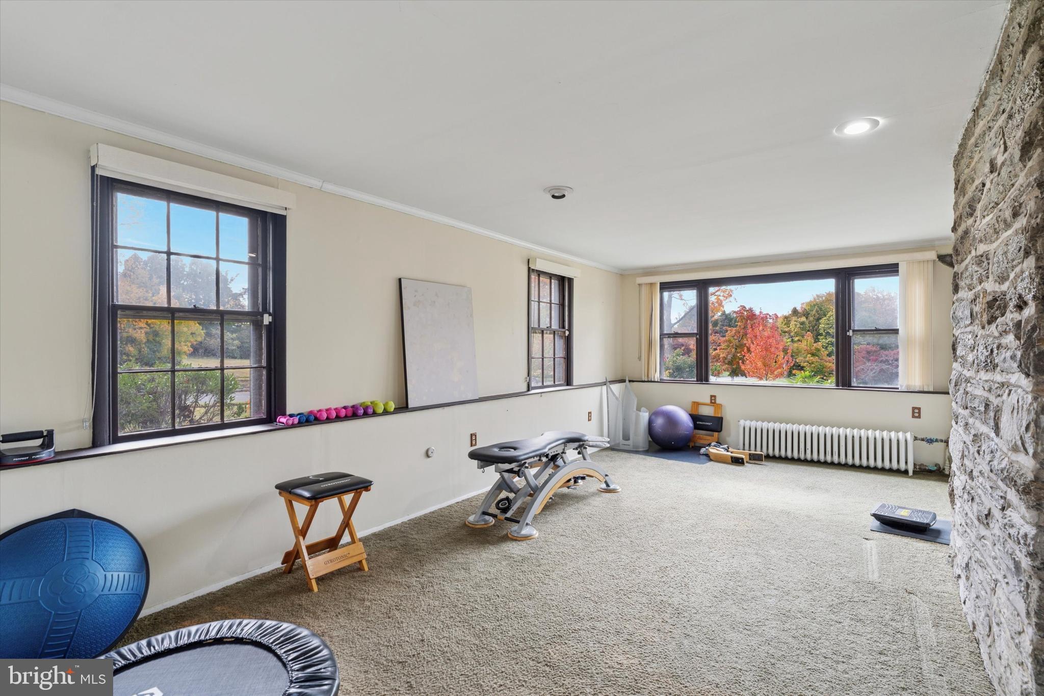 ELKINS PARK - Residential