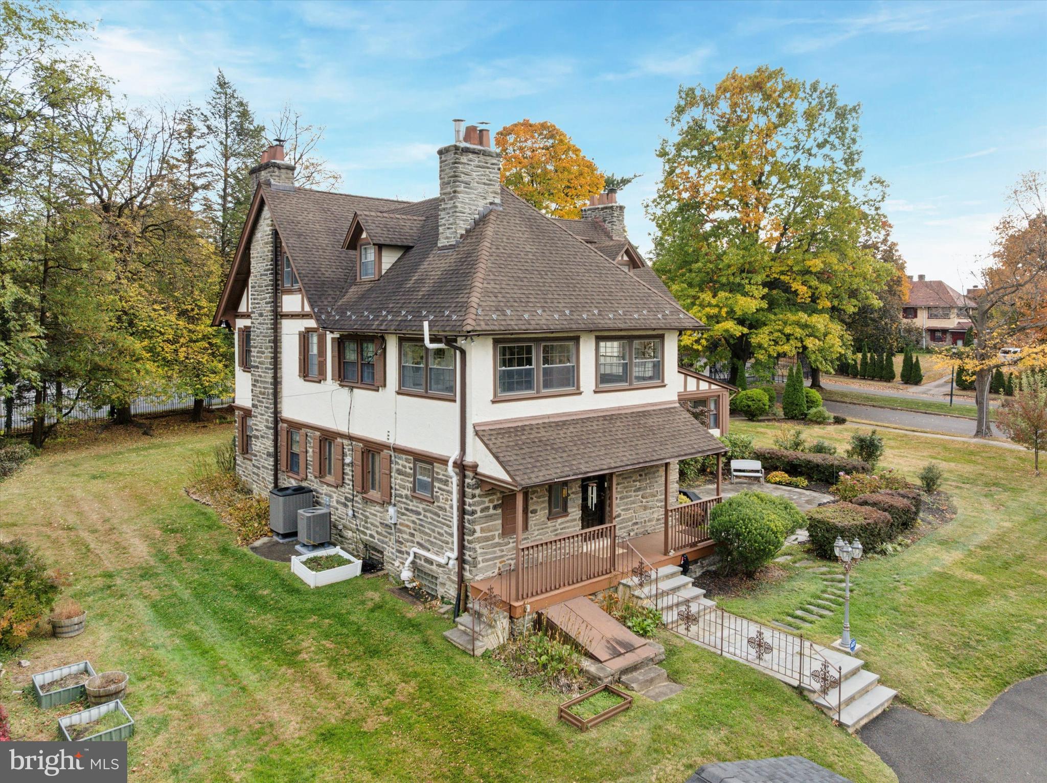 ELKINS PARK - Residential