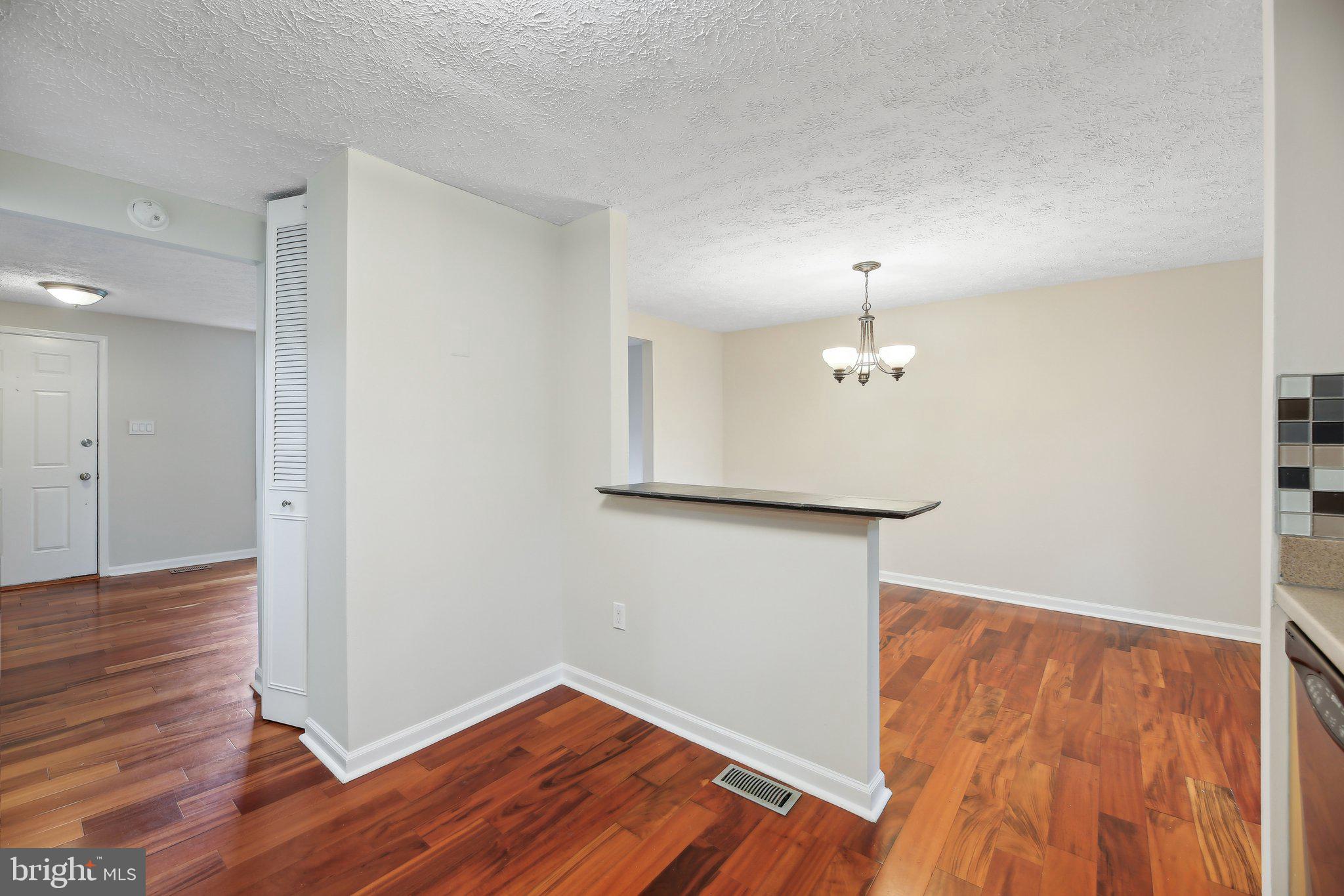 VILLAGE OF OWEN BROWN - Residential