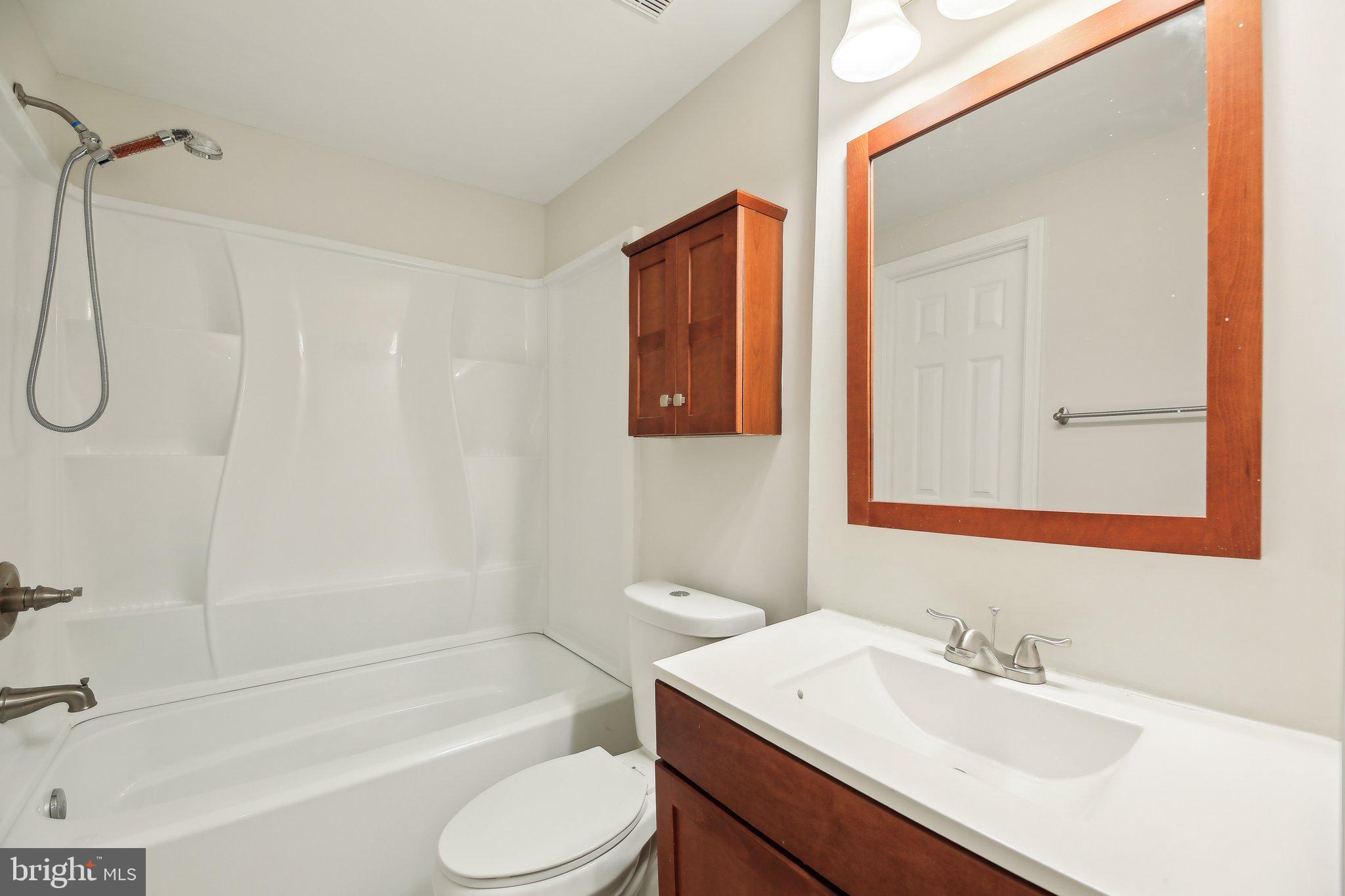 VILLAGE OF OWEN BROWN - Residential