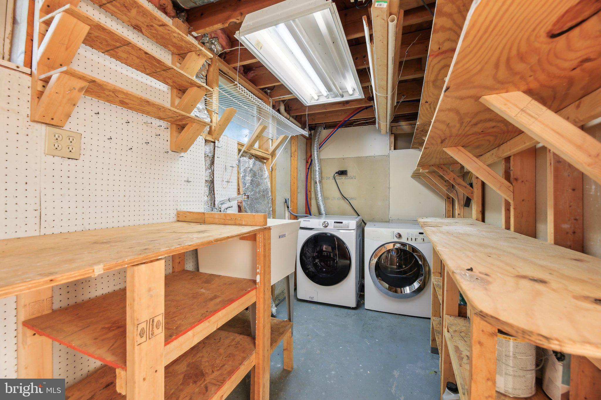 VILLAGE OF OWEN BROWN - Residential