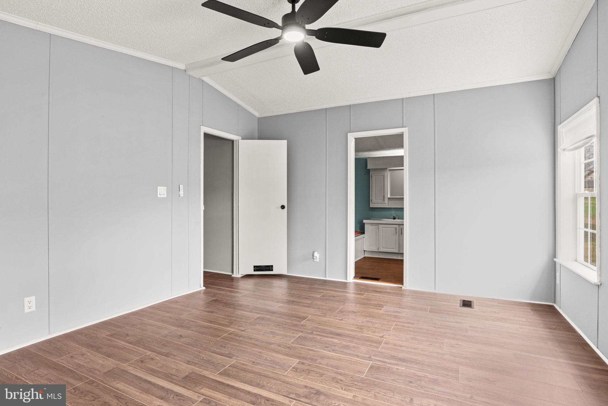 NORTHVIEW MANOR - Residential