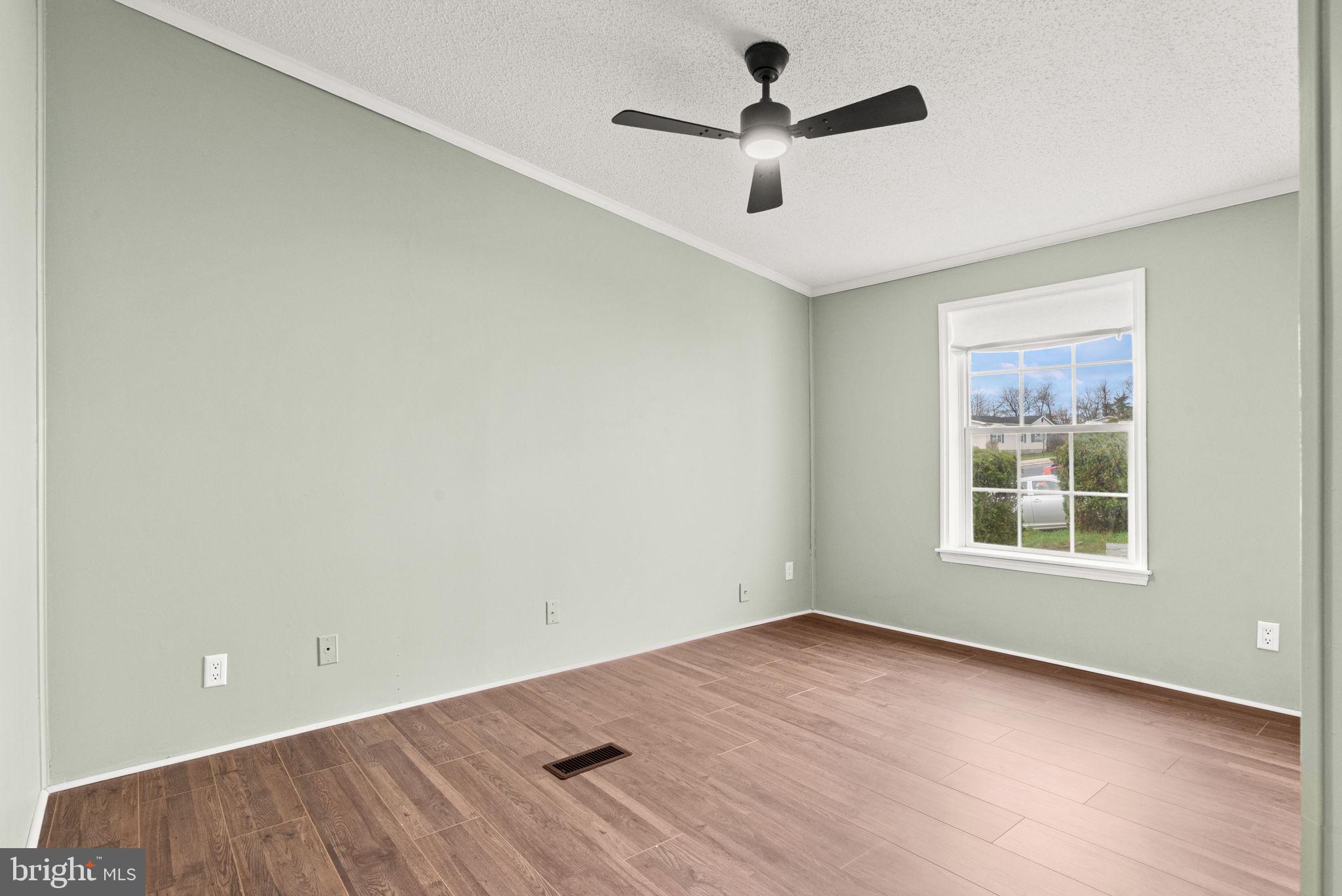 NORTHVIEW MANOR - Residential