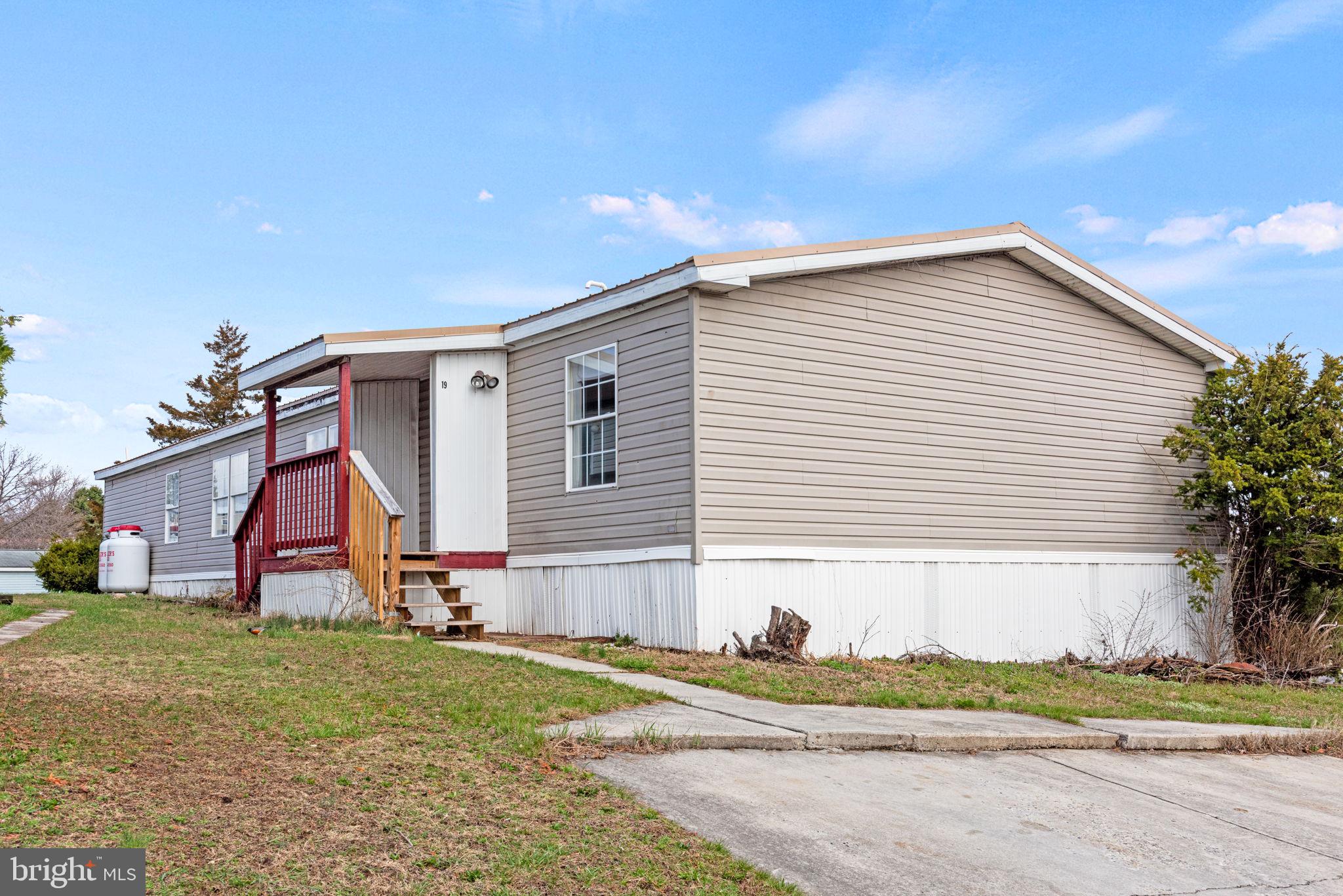 NORTHVIEW MANOR - Residential