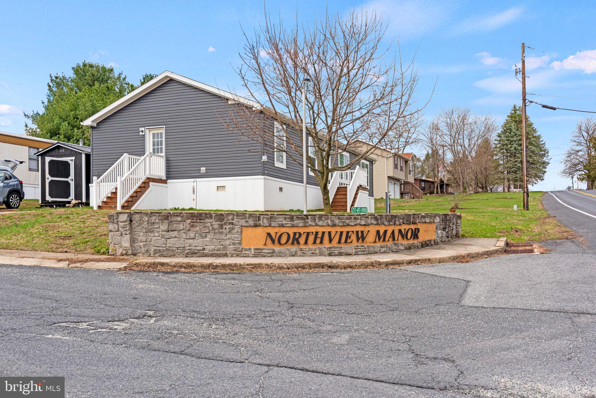 NORTHVIEW MANOR - Residential