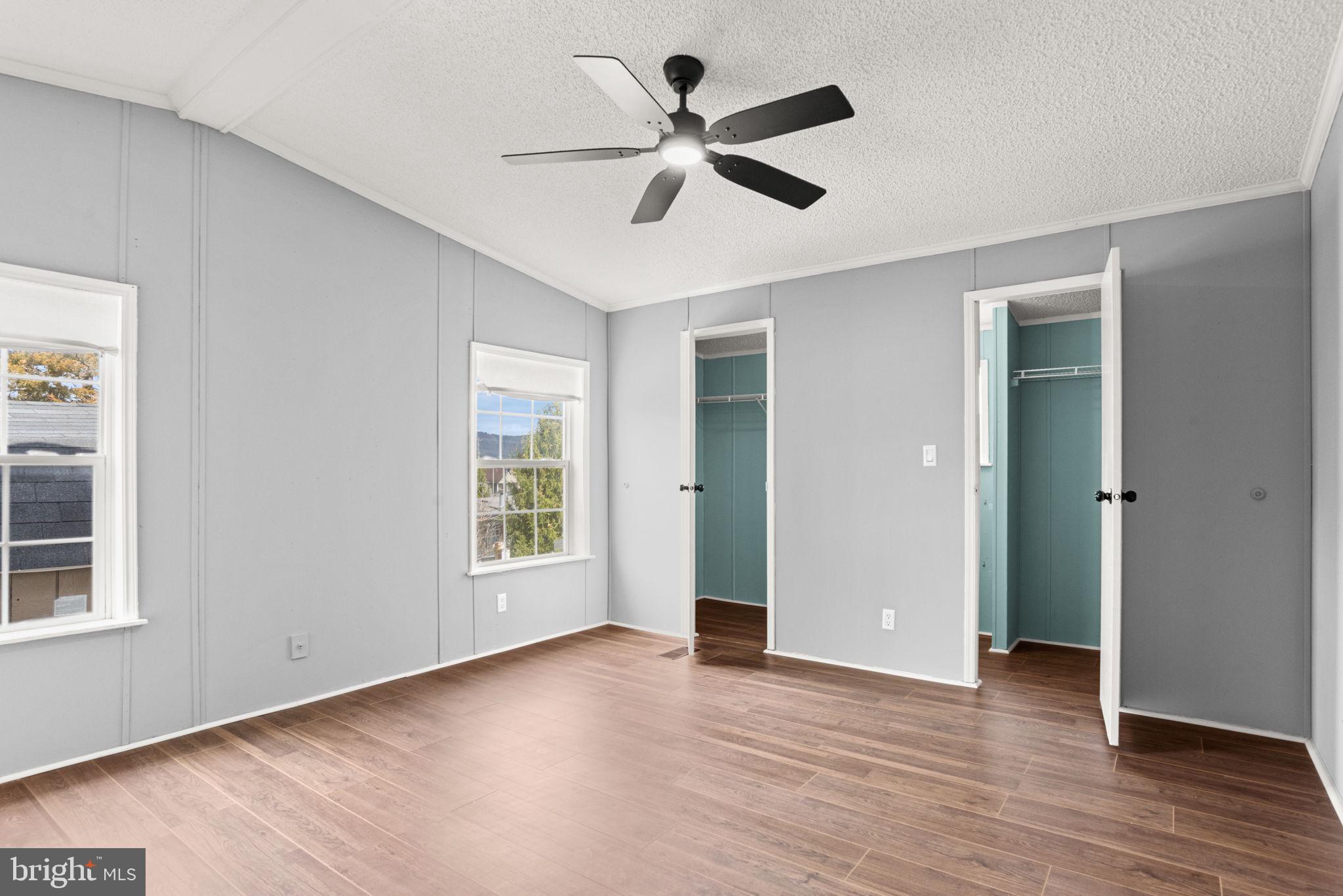 NORTHVIEW MANOR - Residential