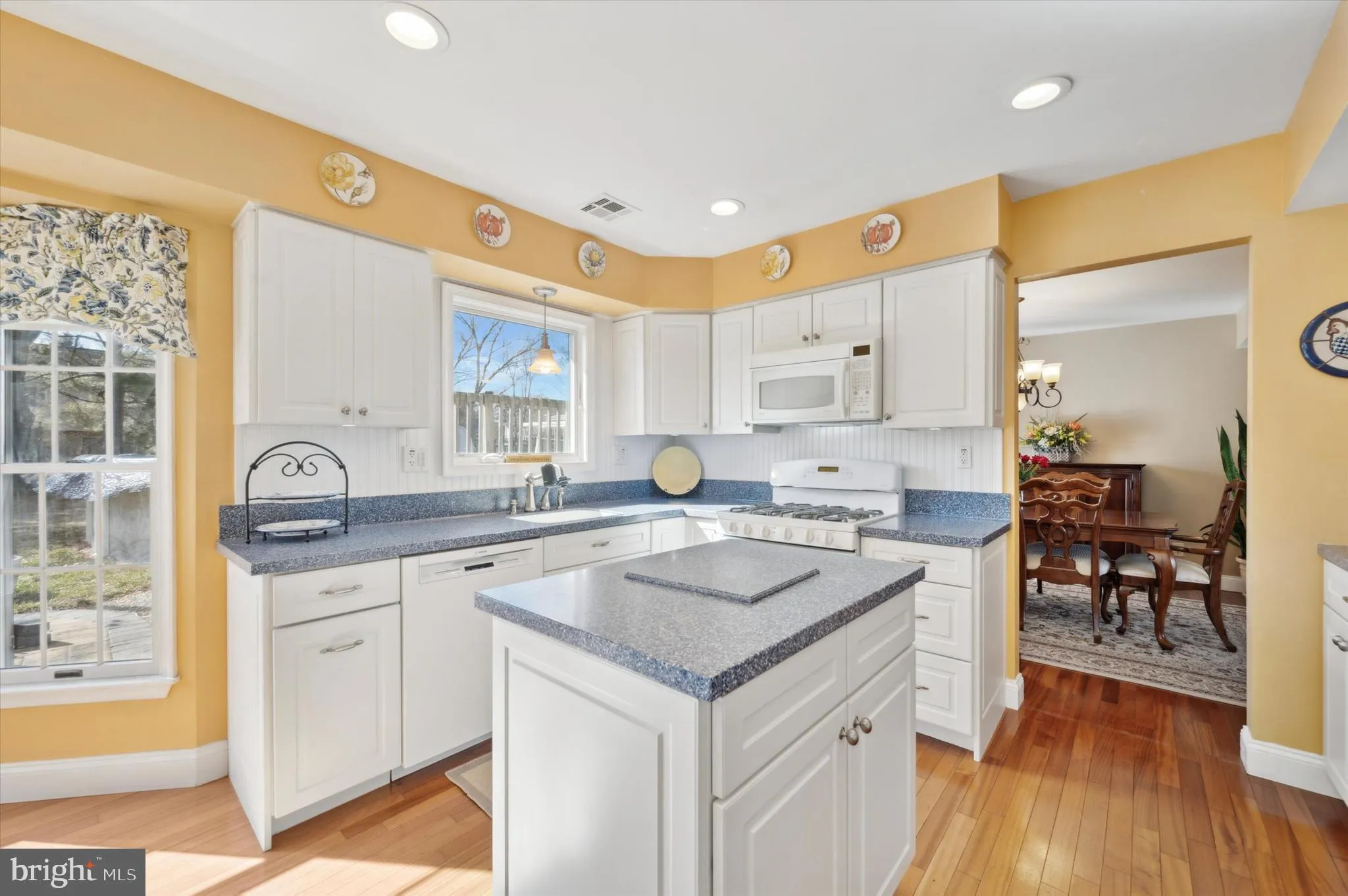 Eastampton, New Jersey 08060, United States, 4 Bedrooms Bedrooms, ,3 BathroomsBathrooms,Residential,Contingent,10014