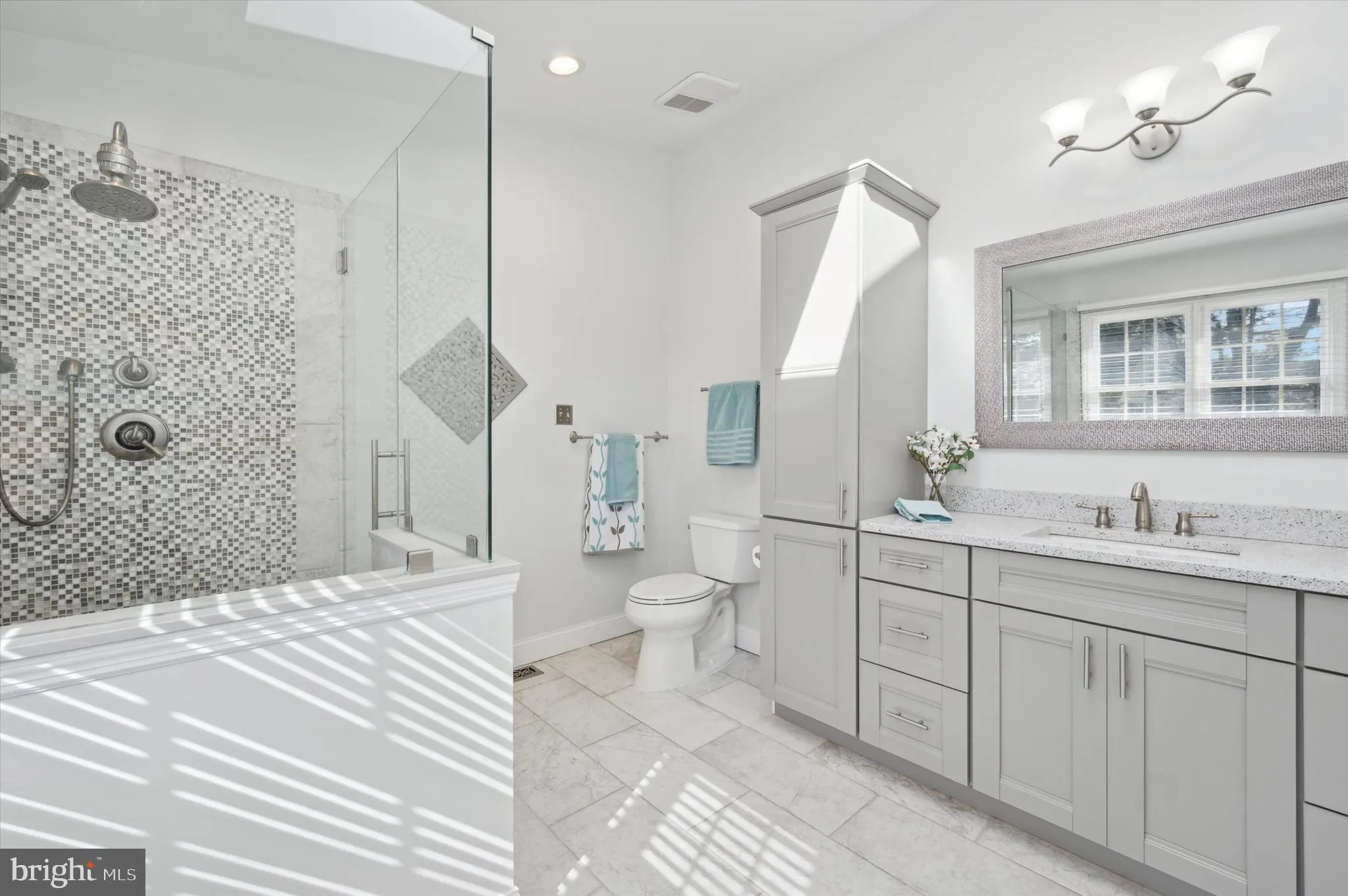 Eastampton, New Jersey 08060, United States, 4 Bedrooms Bedrooms, ,3 BathroomsBathrooms,Residential,Contingent,10014