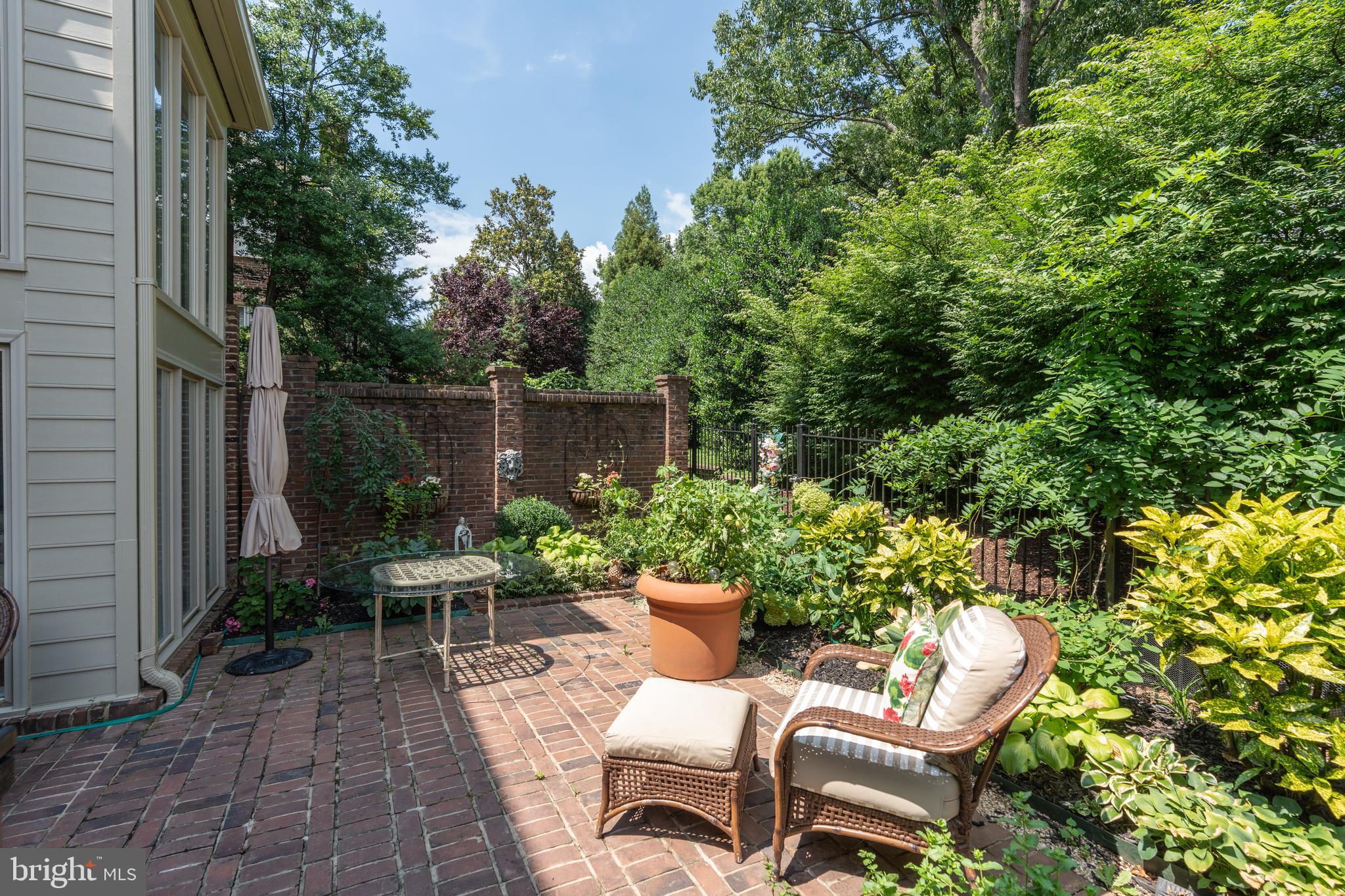 MADISON OF MCLEAN - Residential