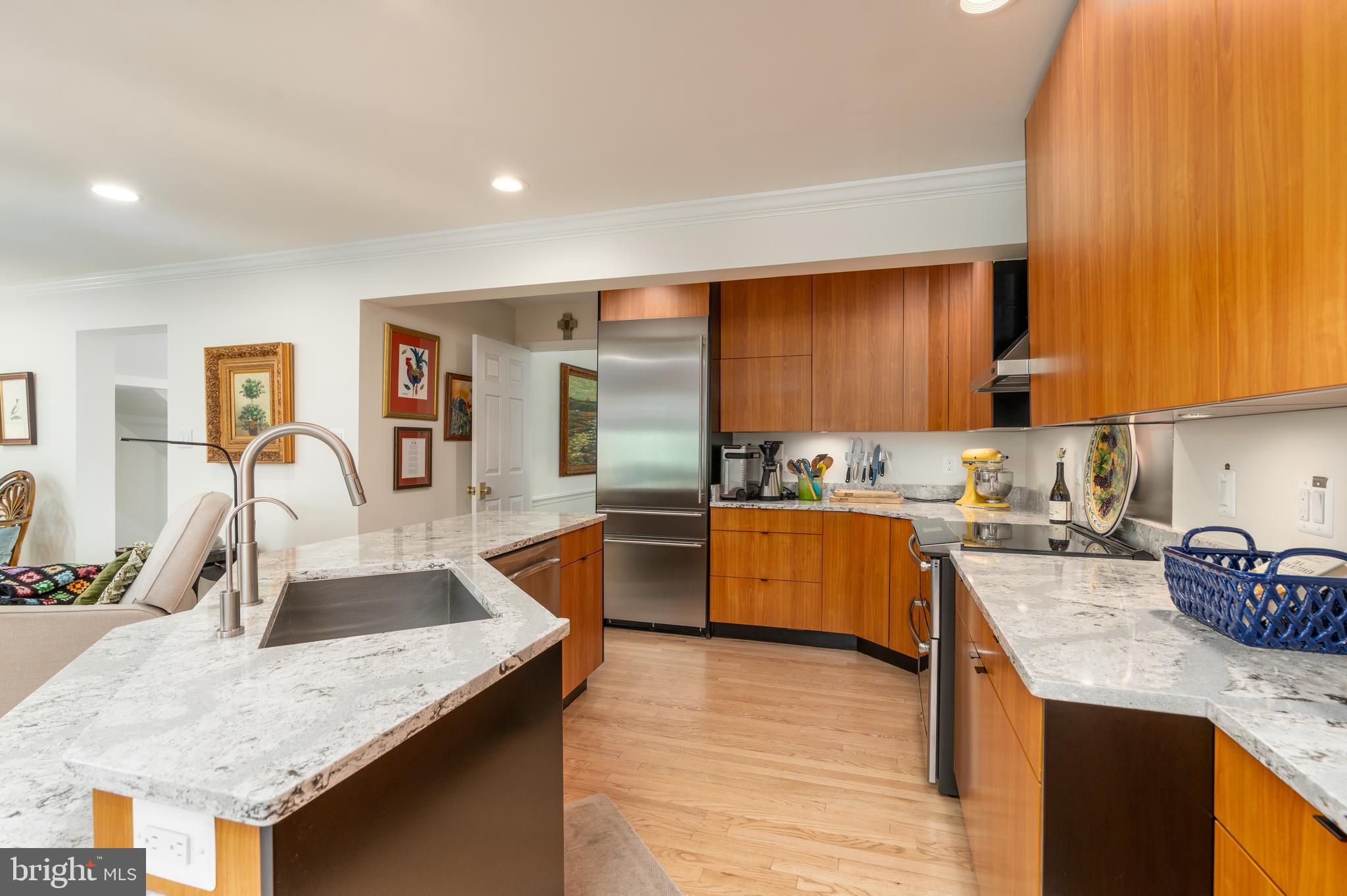 MADISON OF MCLEAN - Residential