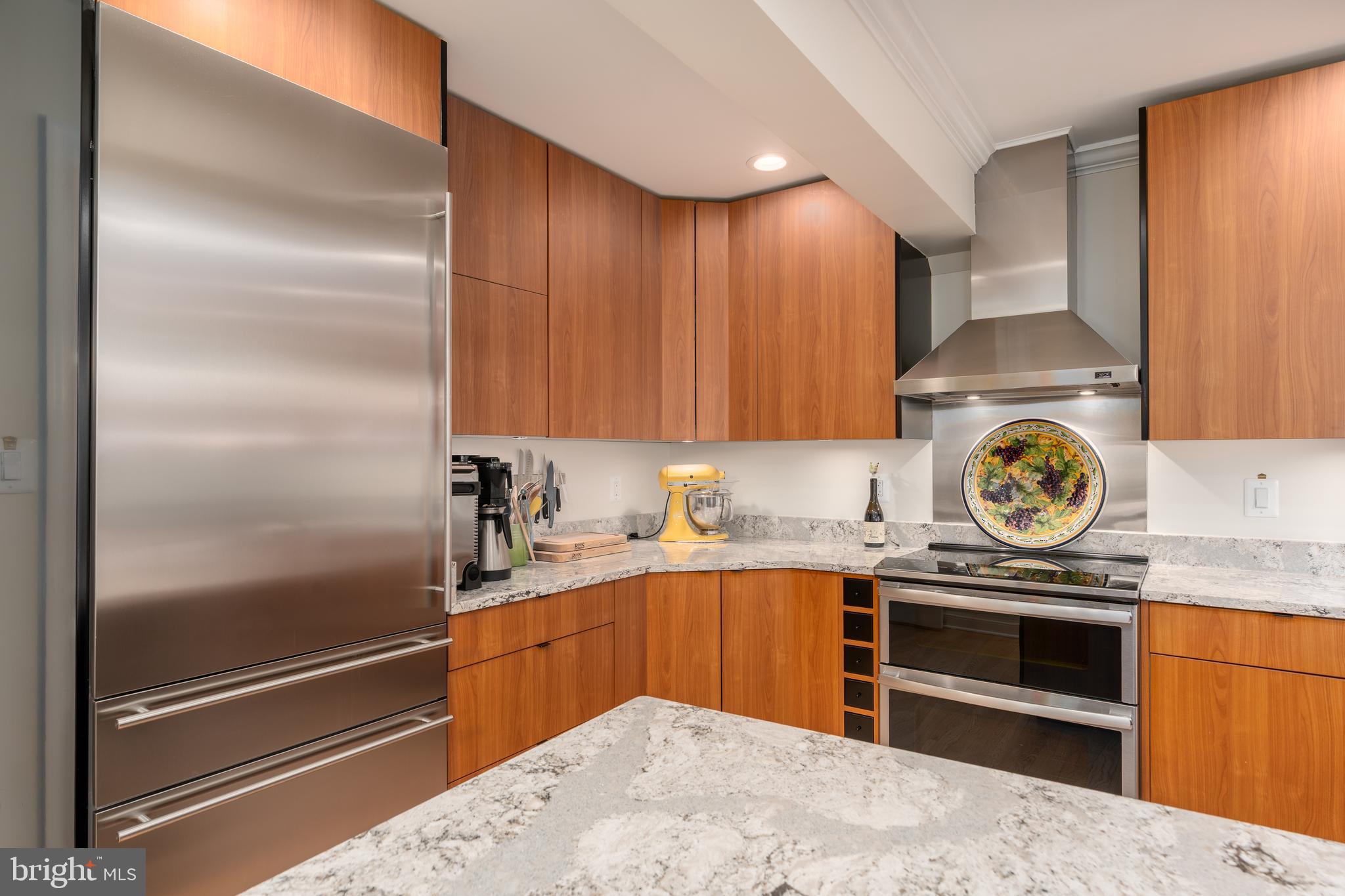 MADISON OF MCLEAN - Residential