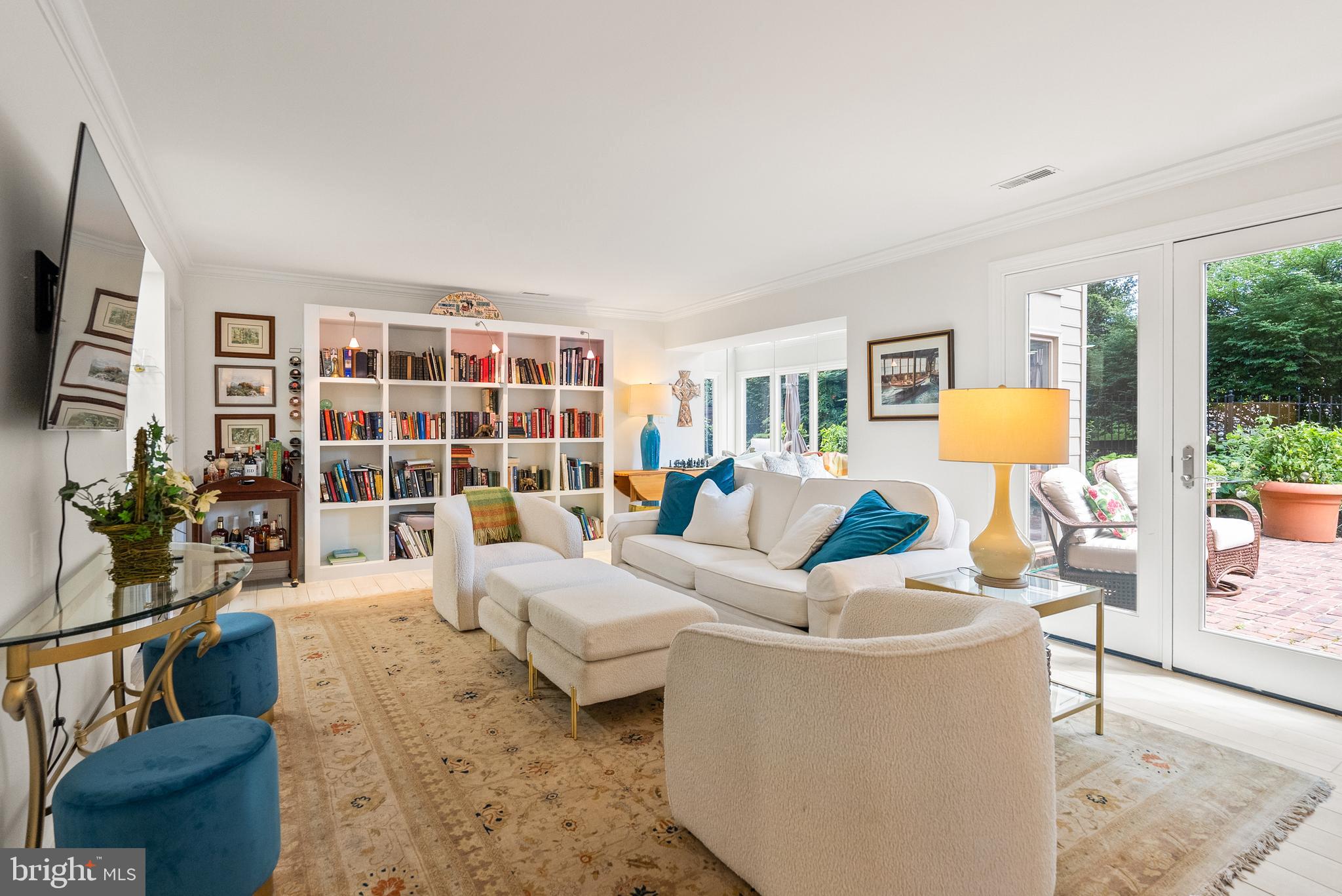 MADISON OF MCLEAN - Residential