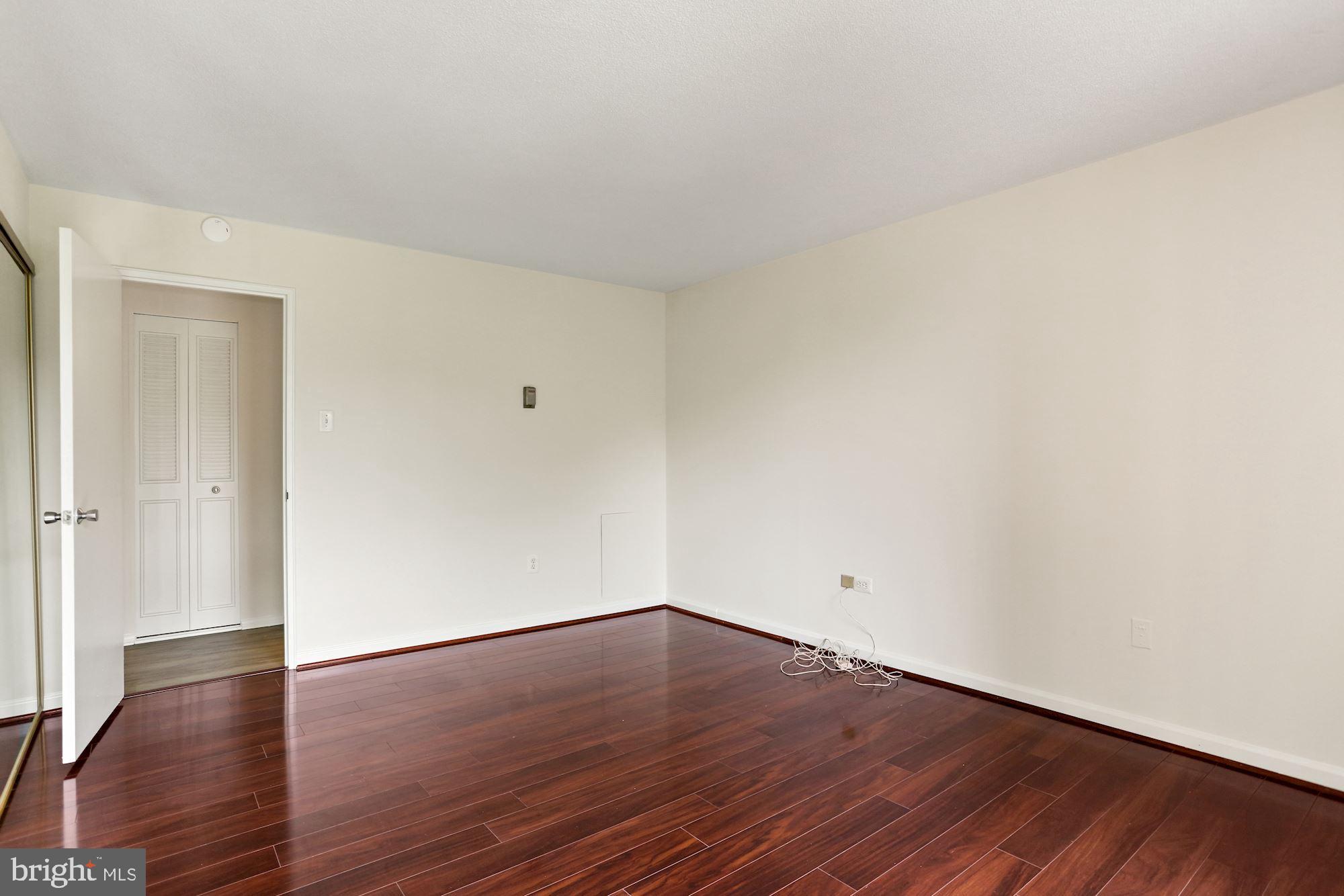 THE CARLTON - Residential