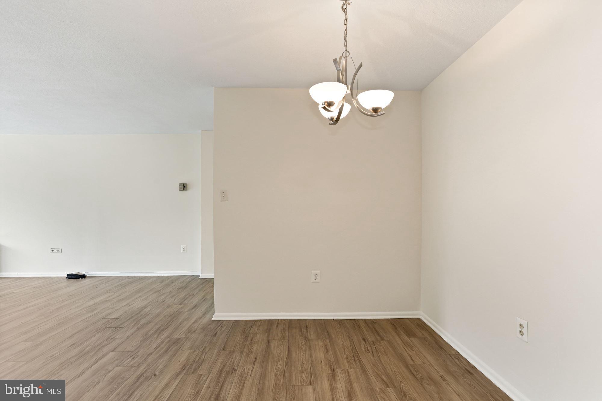 THE CARLTON - Residential