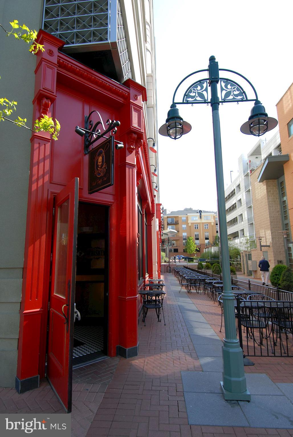 THE CARLTON - Residential