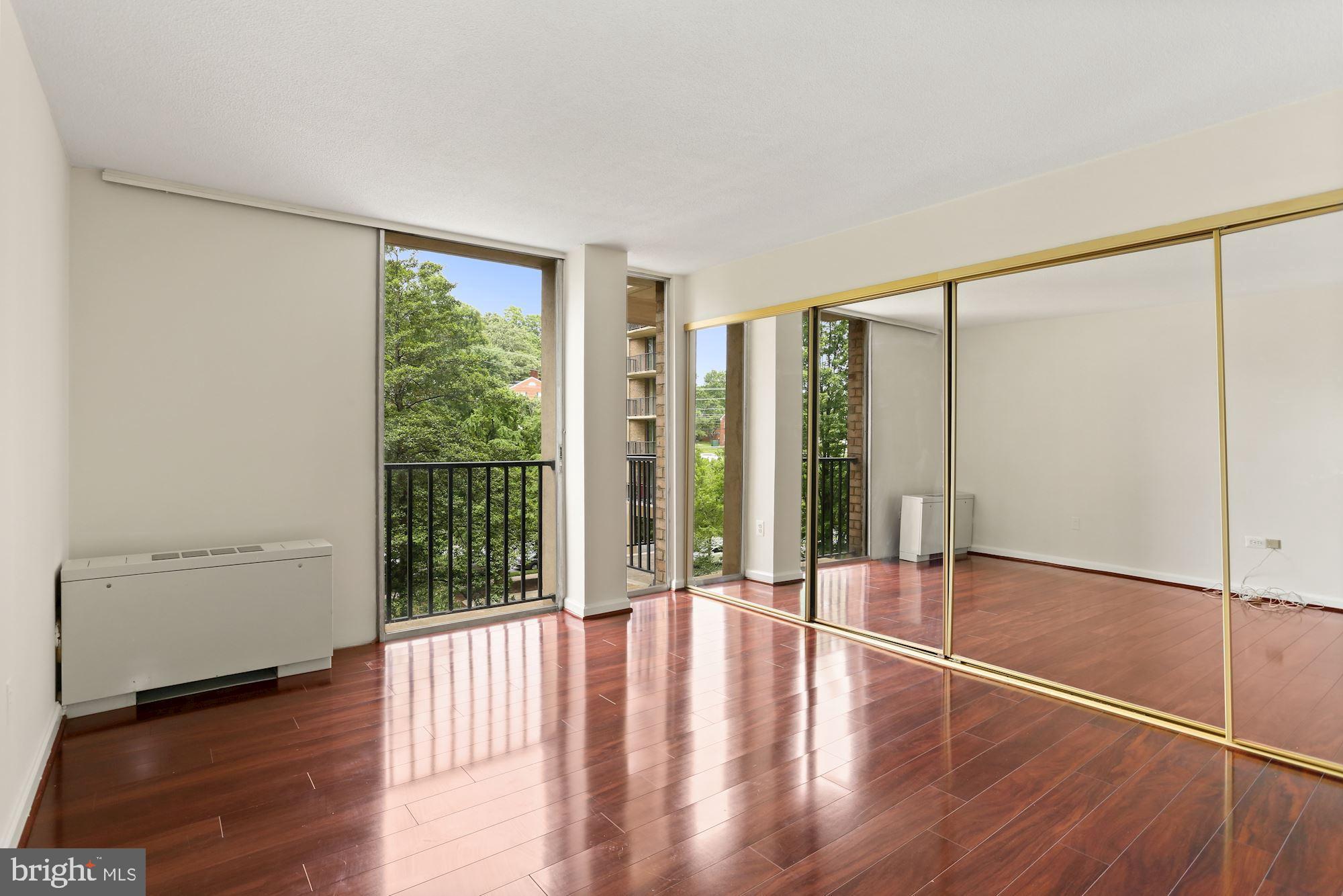 THE CARLTON - Residential